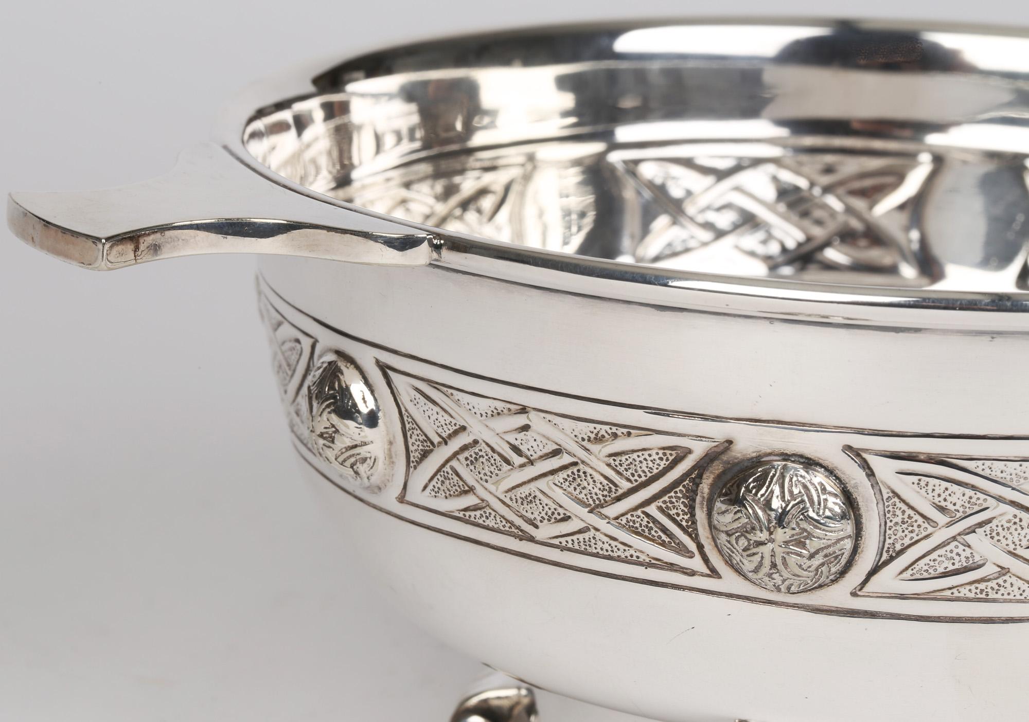 Martin Hall & Co Arts & Crafts Silver Plate Large Celtic Revival Quaiche For Sale 3
