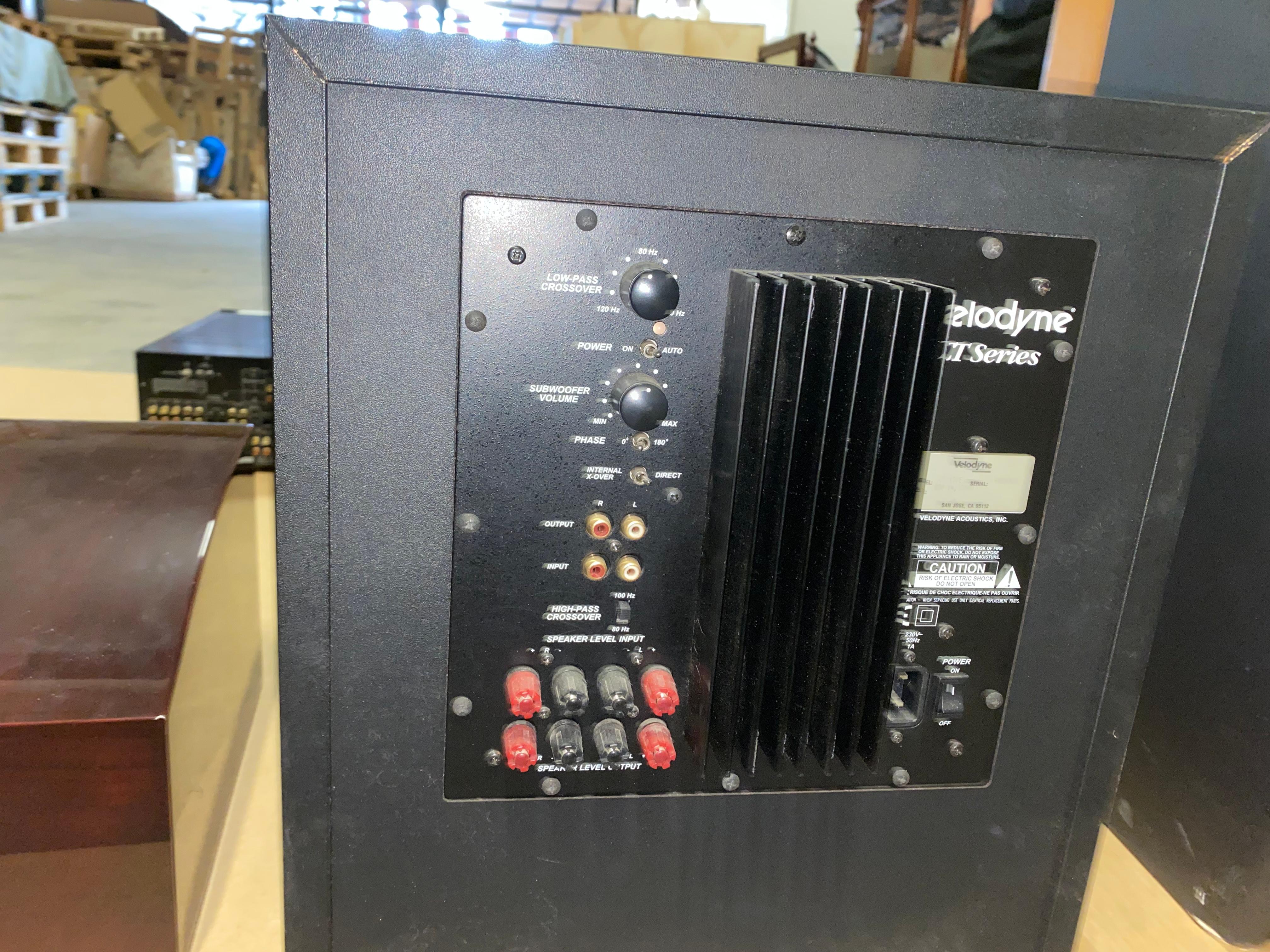 Martin Logan Ascent / Subwoofer Velodyne / Rótel RSX - 1055 AV Amplifier / Autum en vente 1