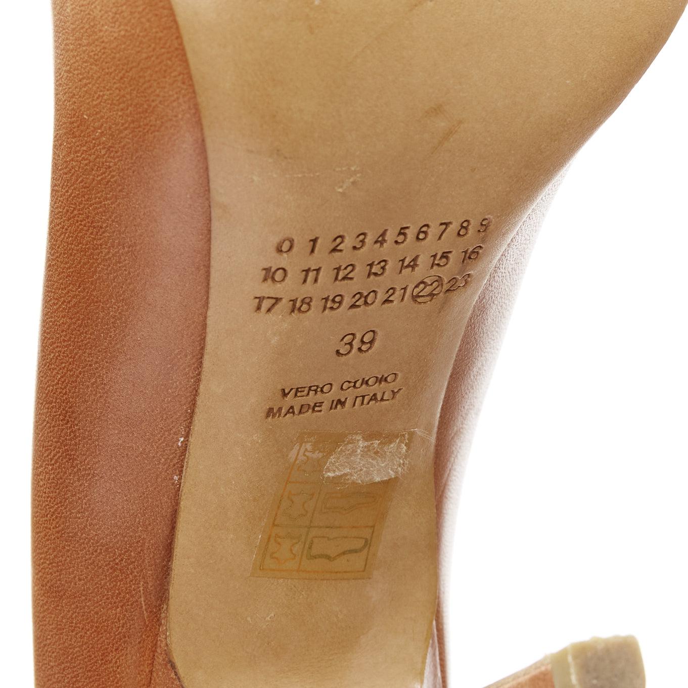 MARTIN MAISON MARGIELA 2010 Runway Sunken brown leather heels EU39 For Sale 5