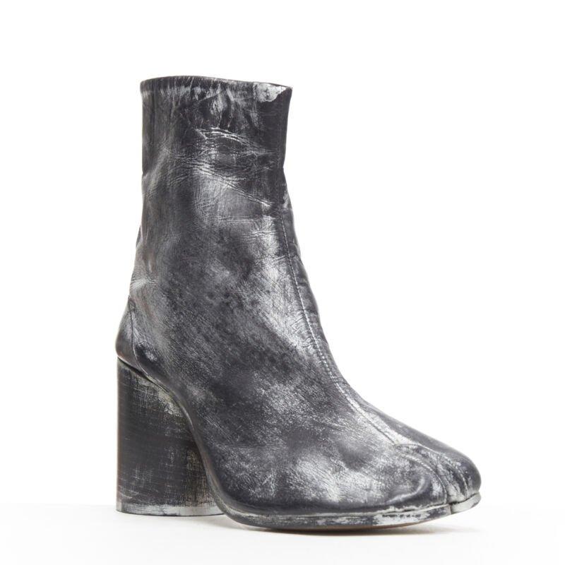 Gray MARTIN MARGIELA 1990's Vintage black silver handpainted tabi boot EU39 For Sale
