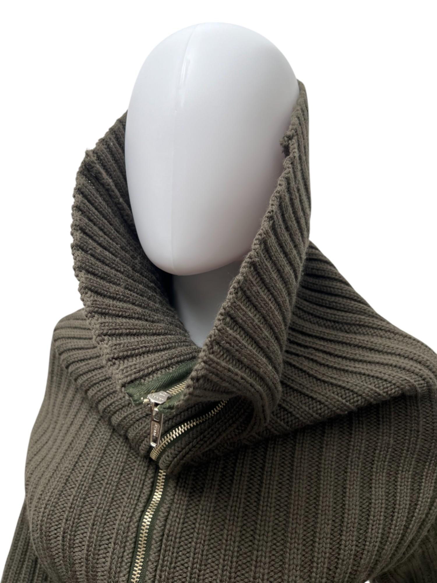 Martine A/I 1998 Maglione a collo alto in cotone verde con zip gigante in vendita 2