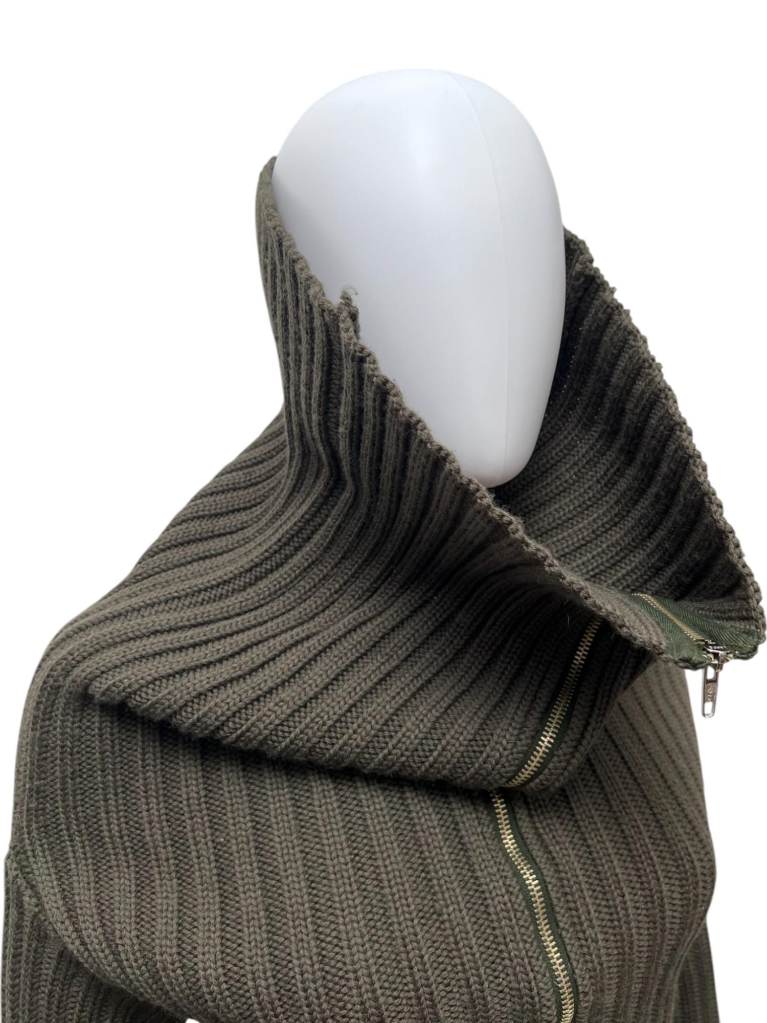 Martine A/I 1998 Maglione a collo alto in cotone verde con zip gigante in vendita 3