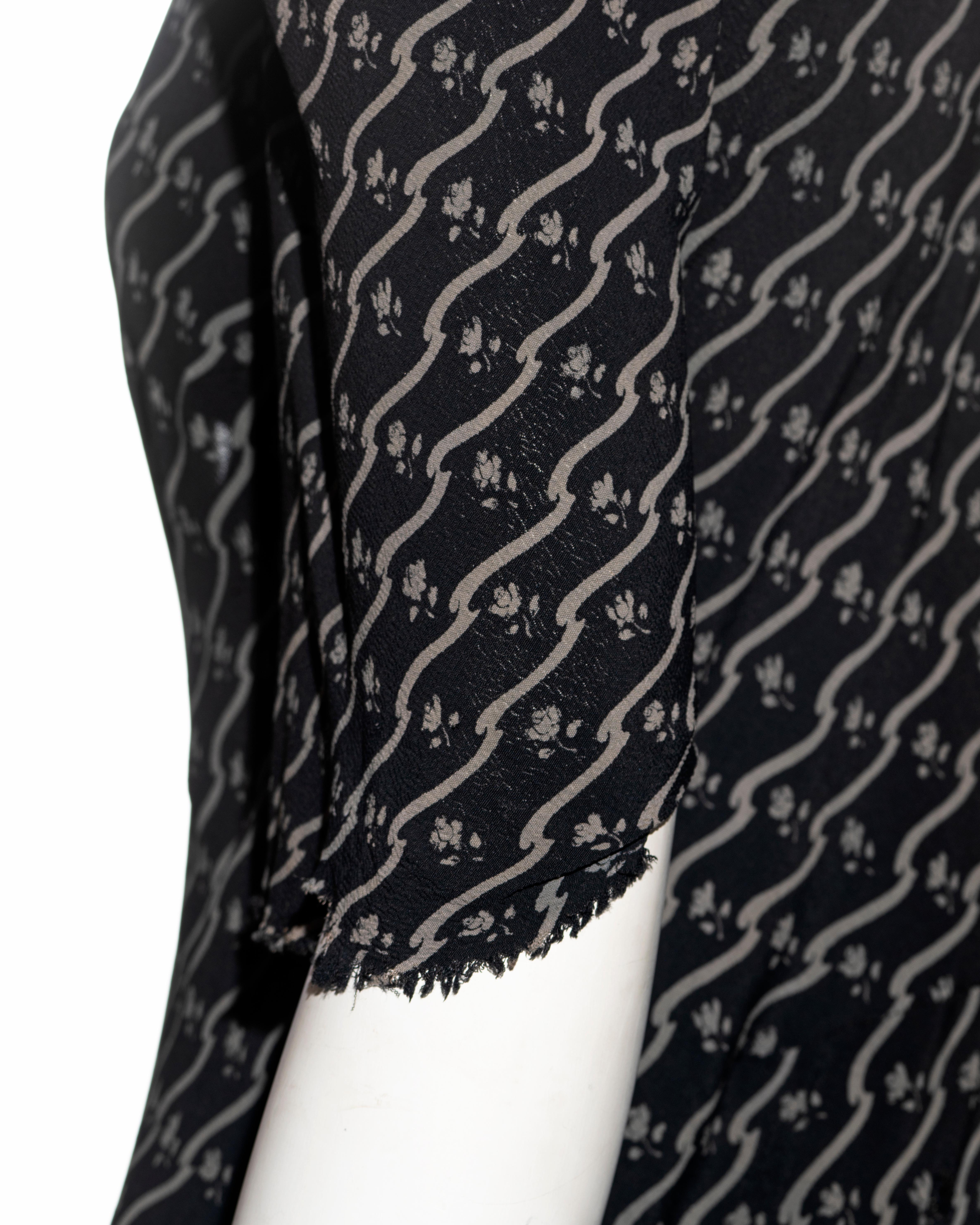Abito artigianale Martin Margiela realizzato con abiti d'epoca recuperati, fw 1993 in vendita 8