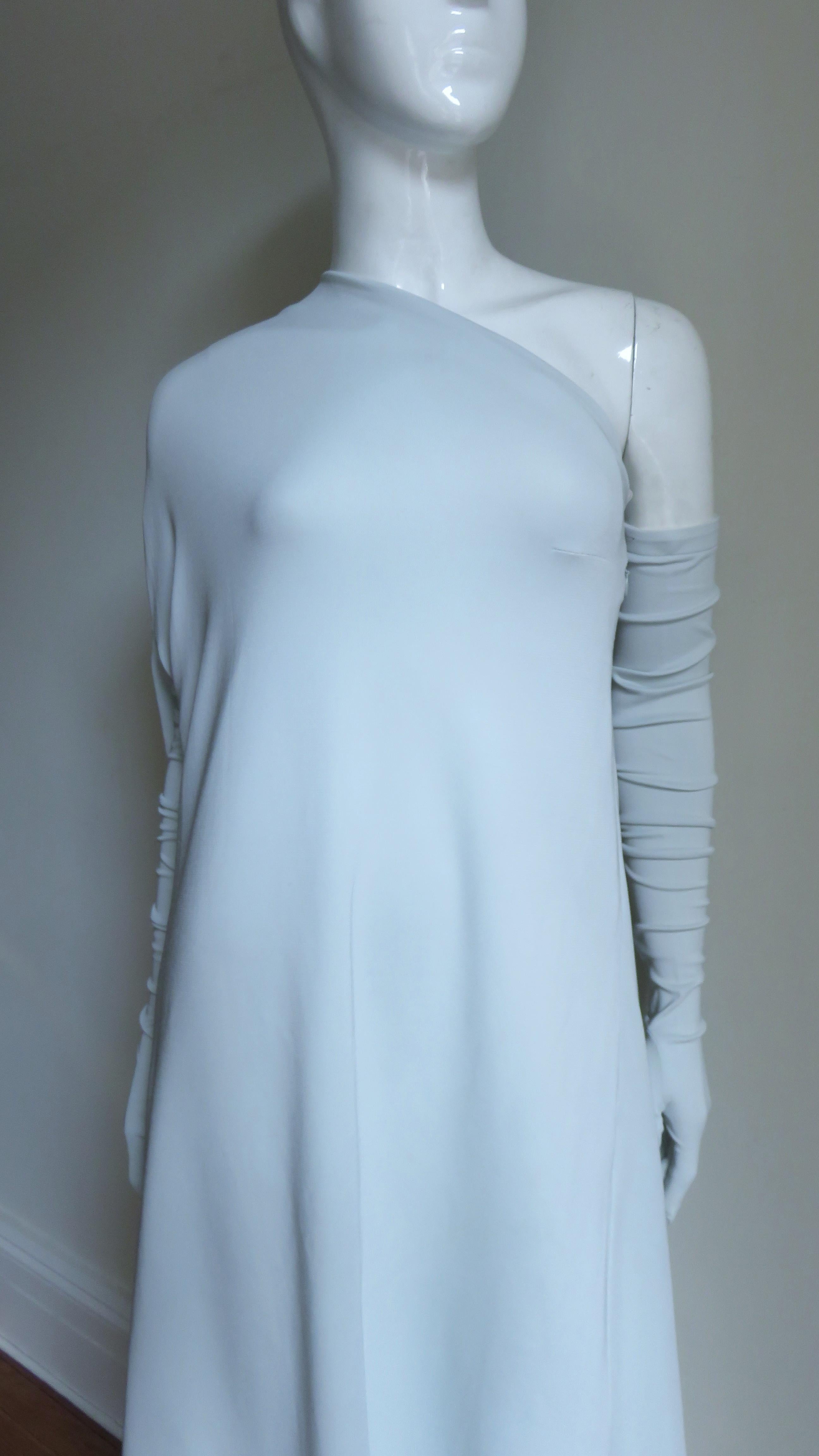 Martin Margiela New One-Shoulder-Kleid und Handschuhe (Blau)