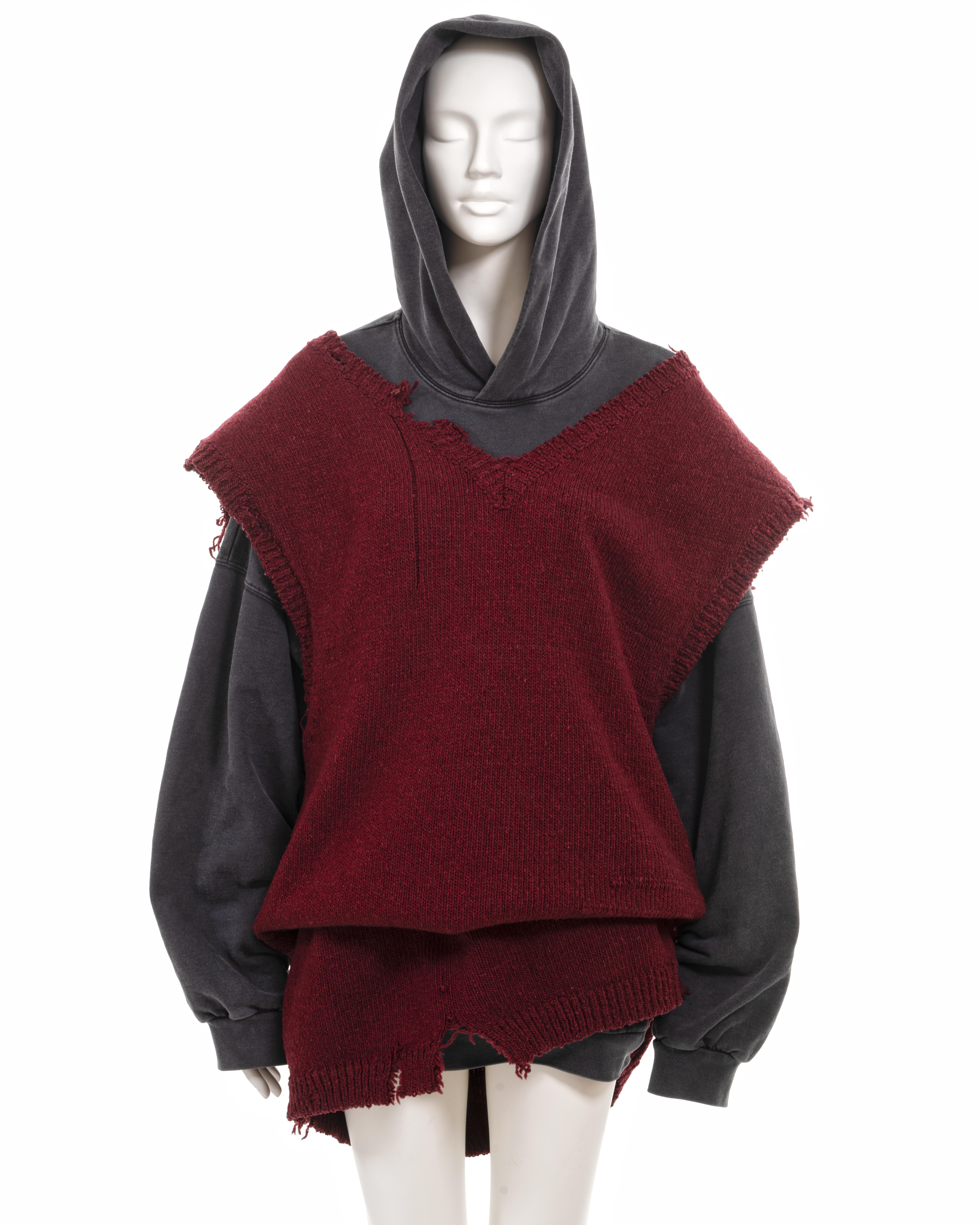 Martin Margiela oversized destroyed burgundy knitted sweater vest, fw 2000 In Good Condition For Sale In London, GB