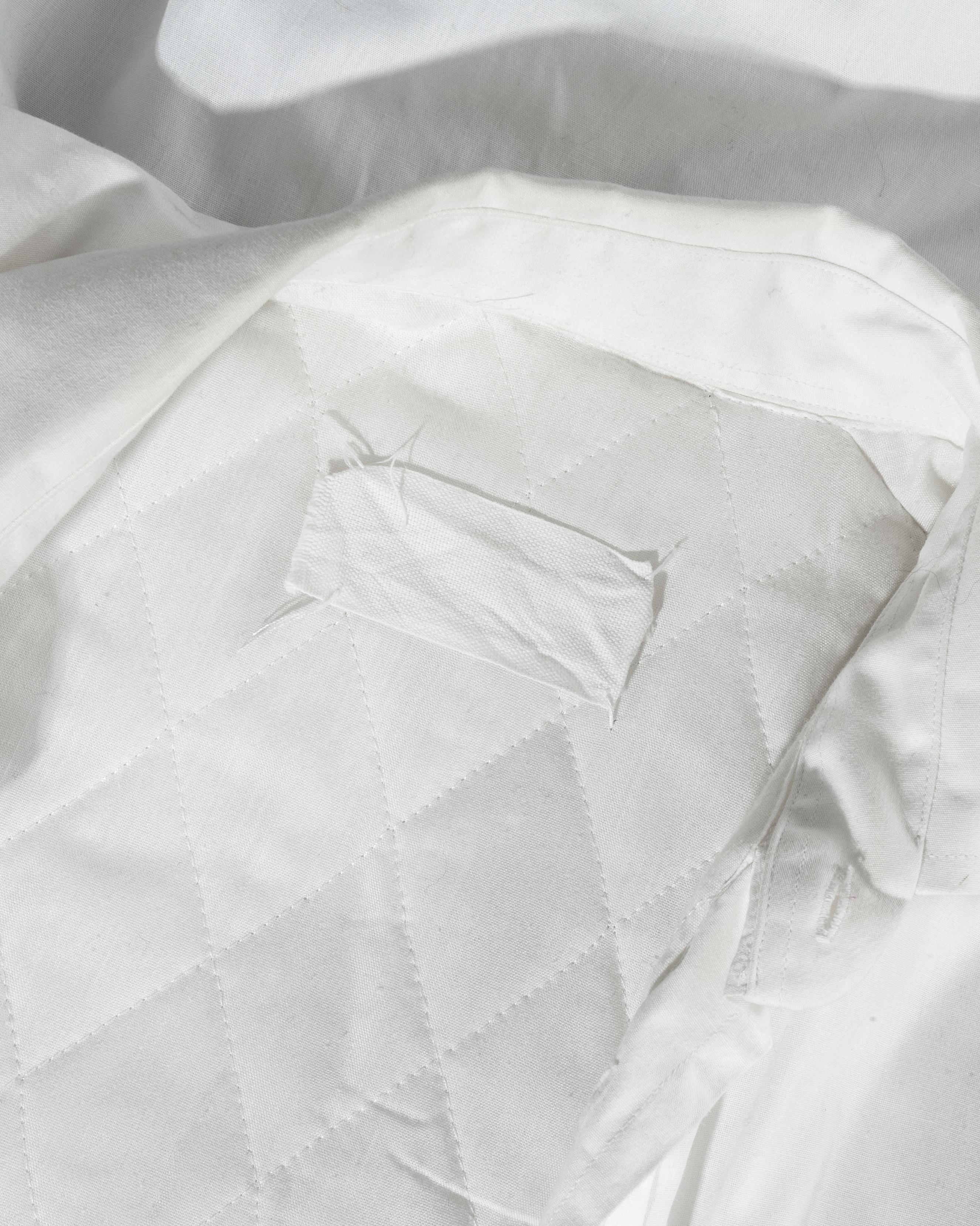 Women's or Men's Martin Margiela white cotton oversized shirt jacket with quilted lining, fw 1996