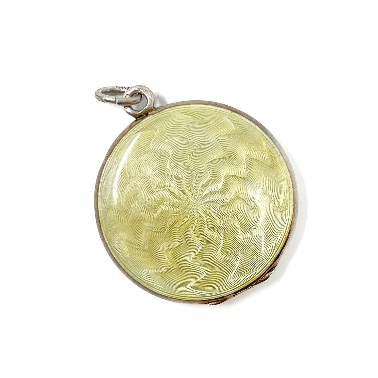 Martin Mayer c.1900 Medaglione floreale antico di grandi dimensioni in argento e smalto guilloché in vendita 3