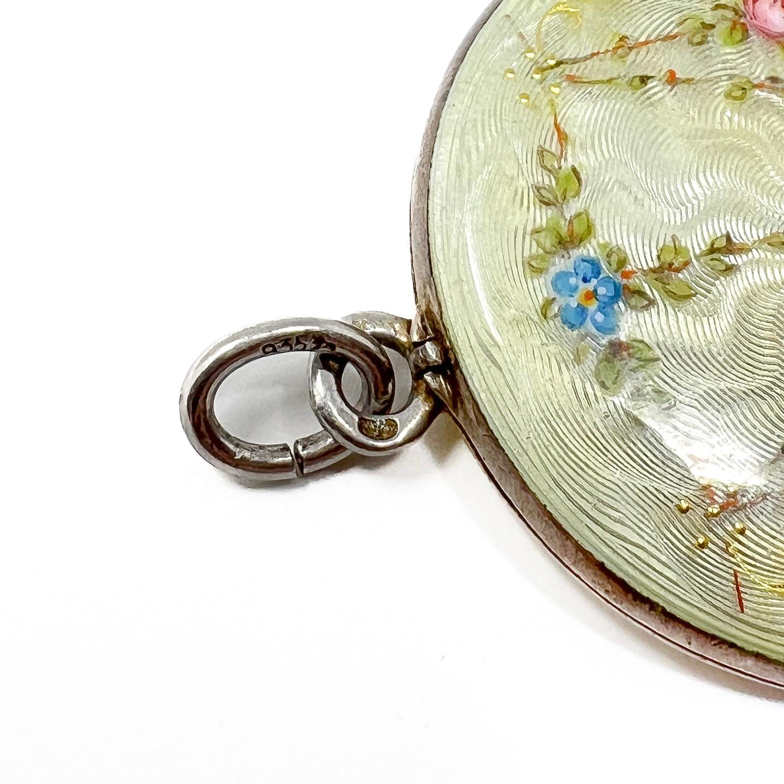 Martin Mayer c.1900 Medaglione floreale antico di grandi dimensioni in argento e smalto guilloché in vendita 4