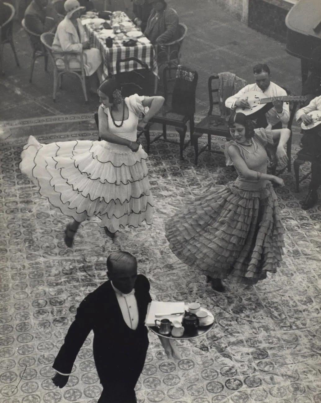 Martin Munkacsi Black and White Photograph - Dancers in Seville
