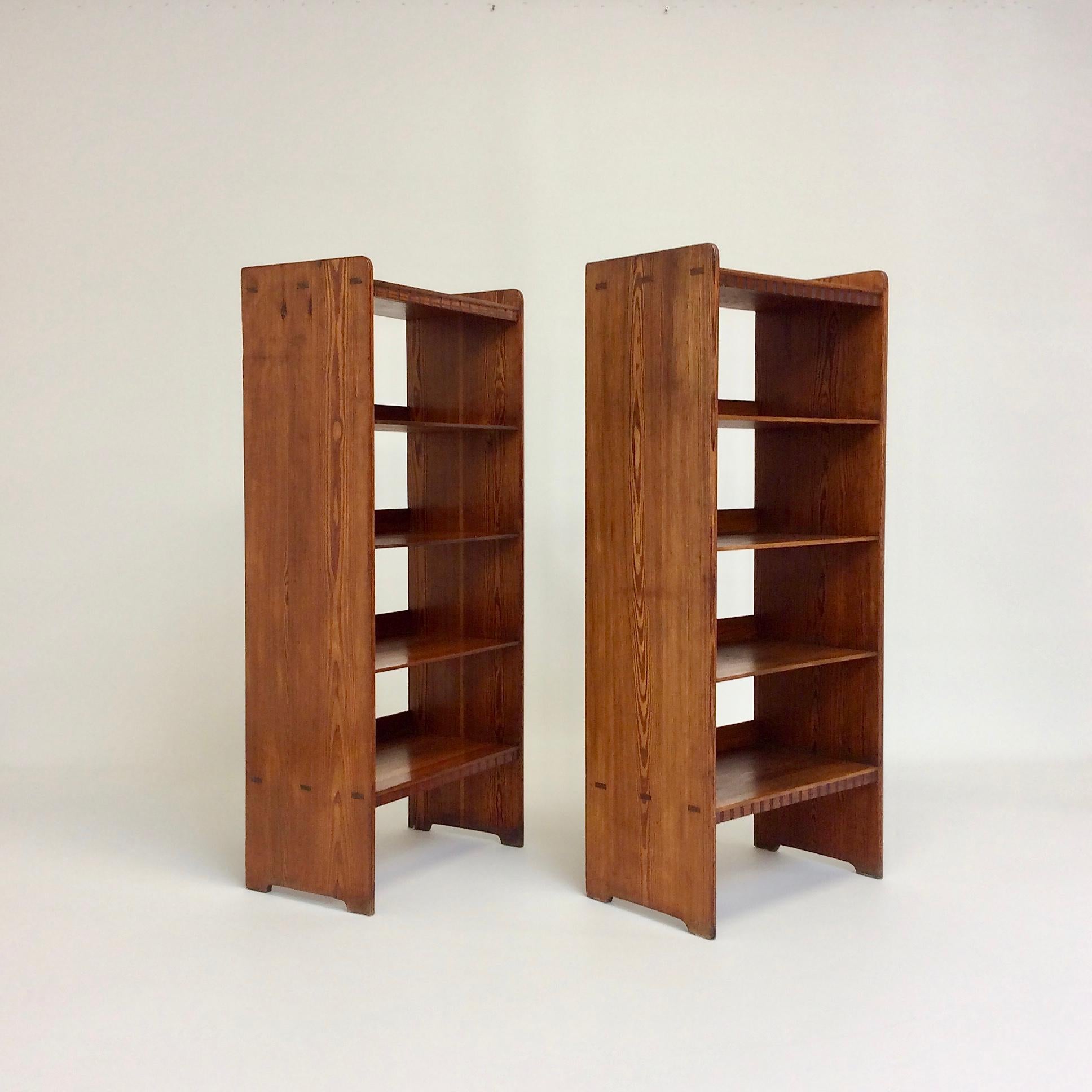 Rare pair of bookcases by Martin Nyrop, for Rud Rasmussen, circa 1930, Denmark.
Solid pine.
Provenance: Copenhagen City Hall.
Dimensions: 146 cm H, 64 cm W, 38 cm D, space between each shelves 27 cm.
Good original condition.
All purchases are