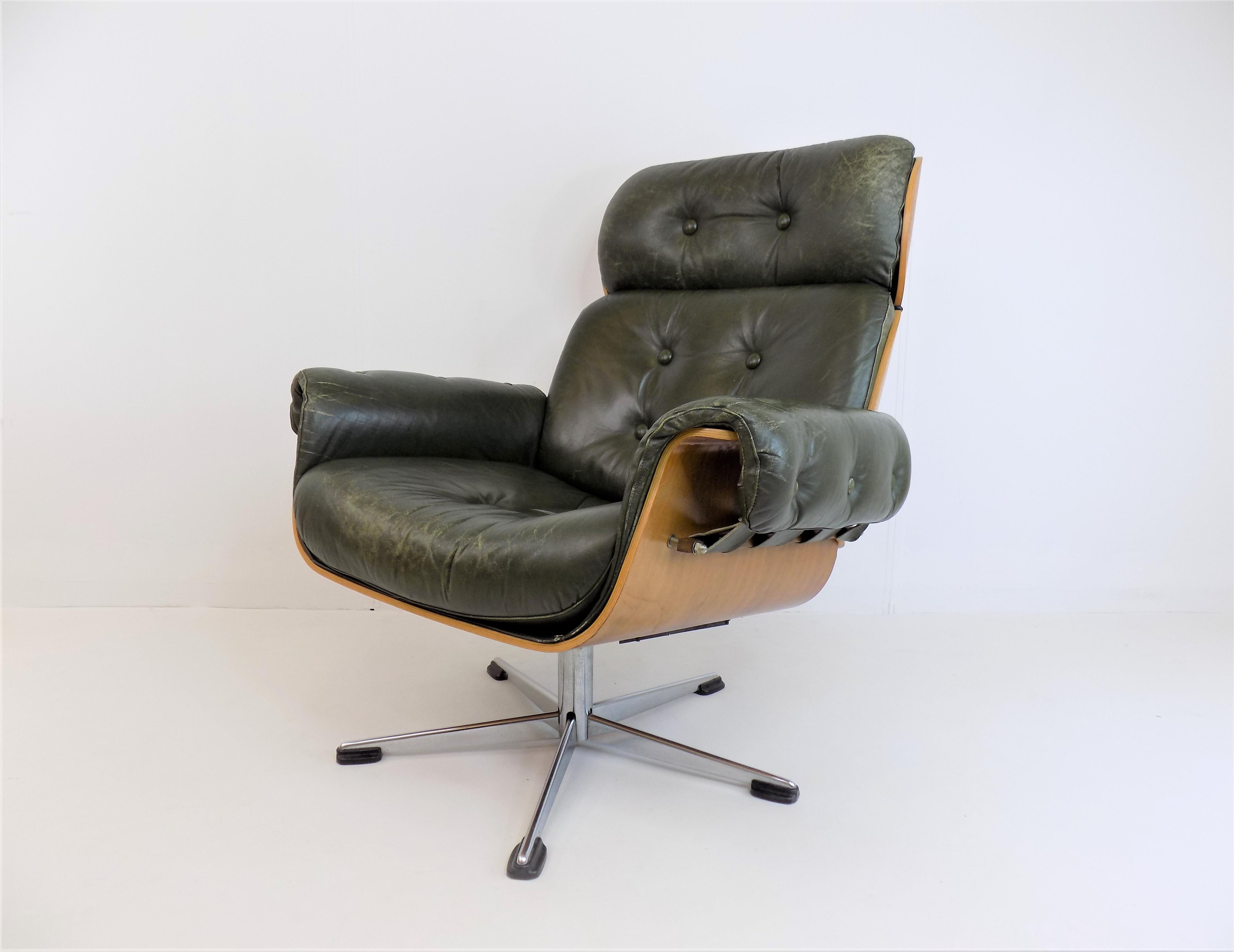 Martin Stoll Leather Chair 5612 for Giroflex For Sale 7