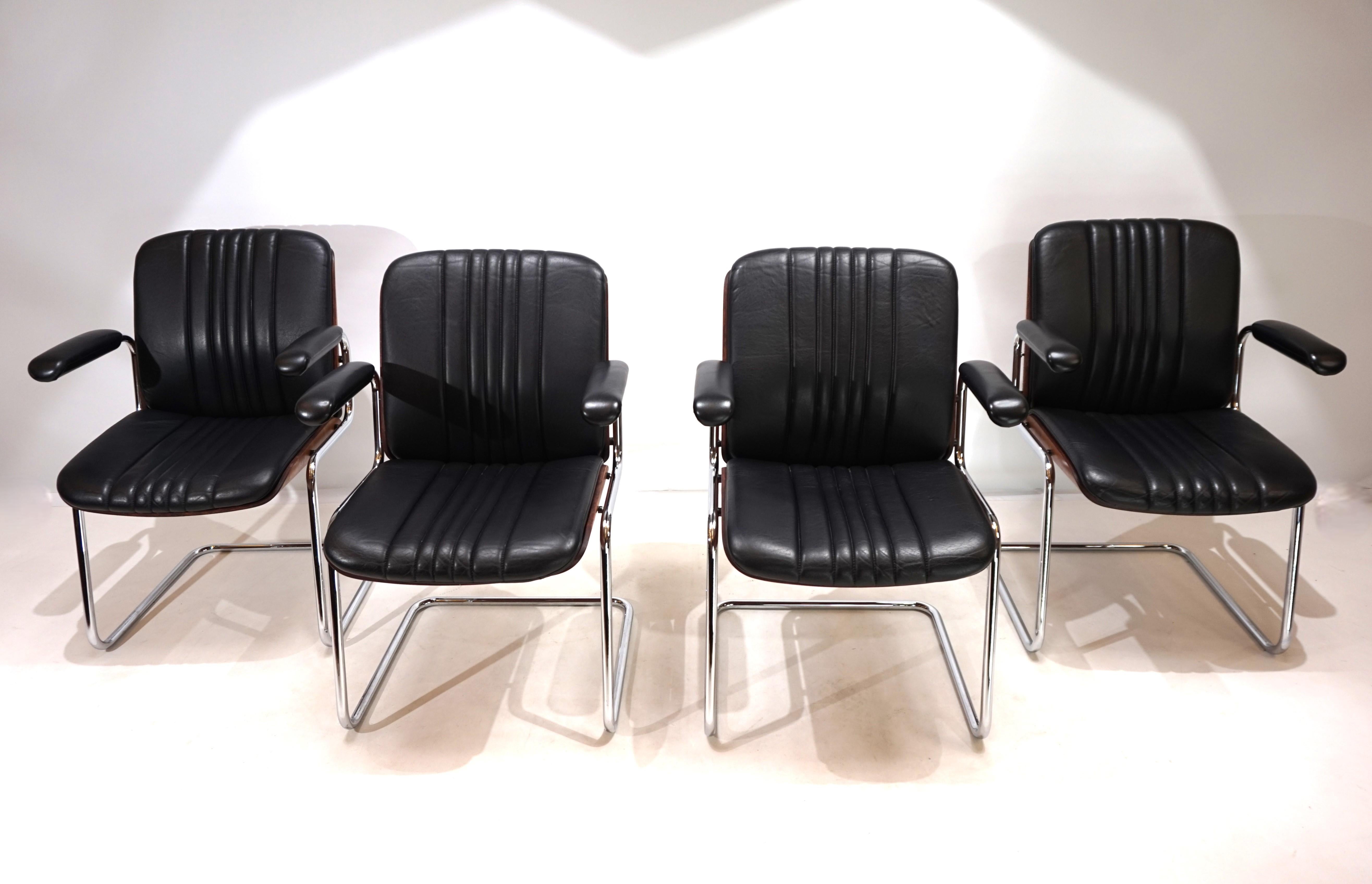 Martin Stoll Juego de 4 sillones de piel para comedor/conferencias del Prof. Karl Dittert en Bueno estado para la venta en Ludwigslust, DE