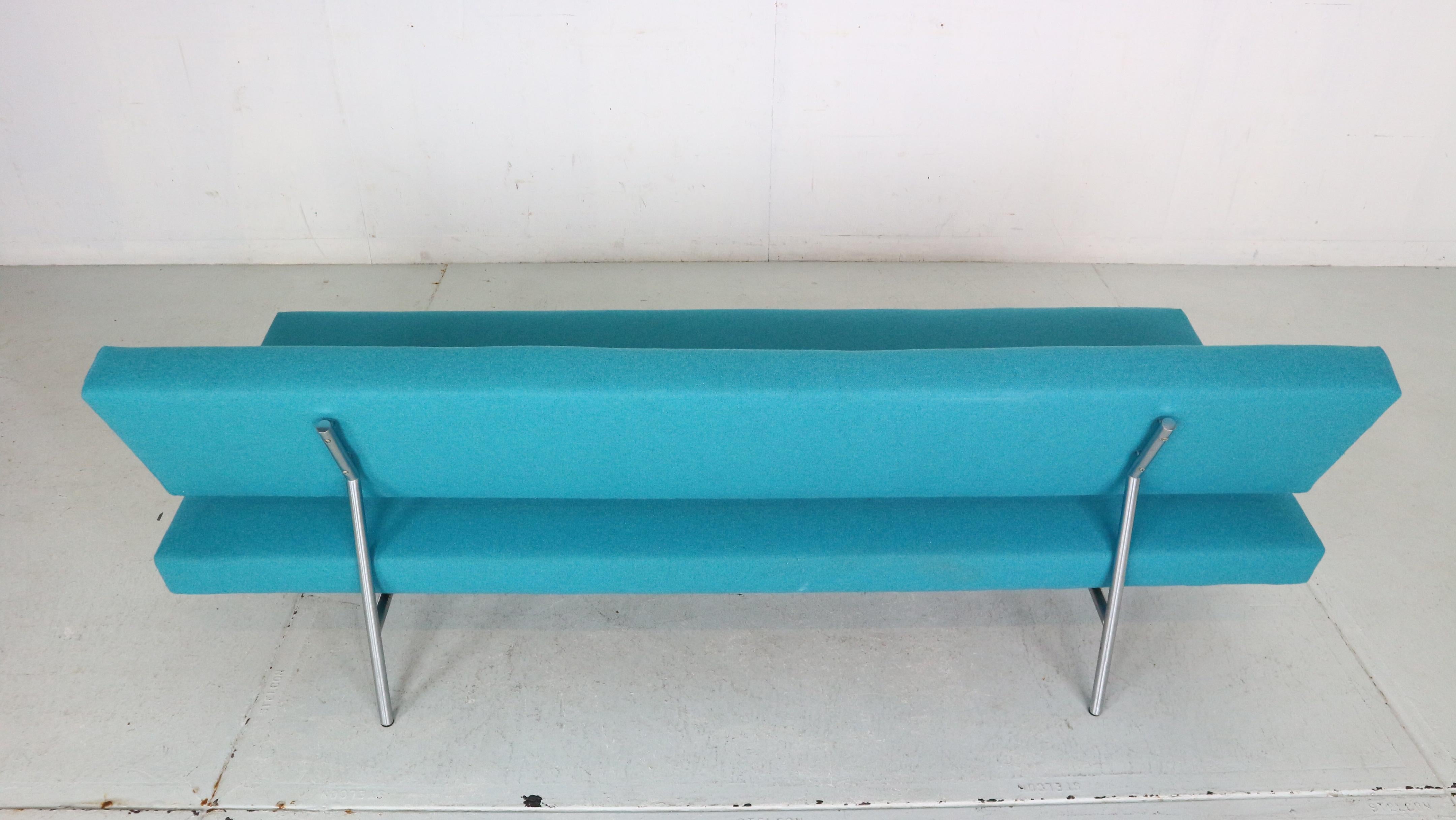 Martin Visser BZ53 Blue Newly Upholstered Sofa or Daybed for t'Spectrum, 1960s 2