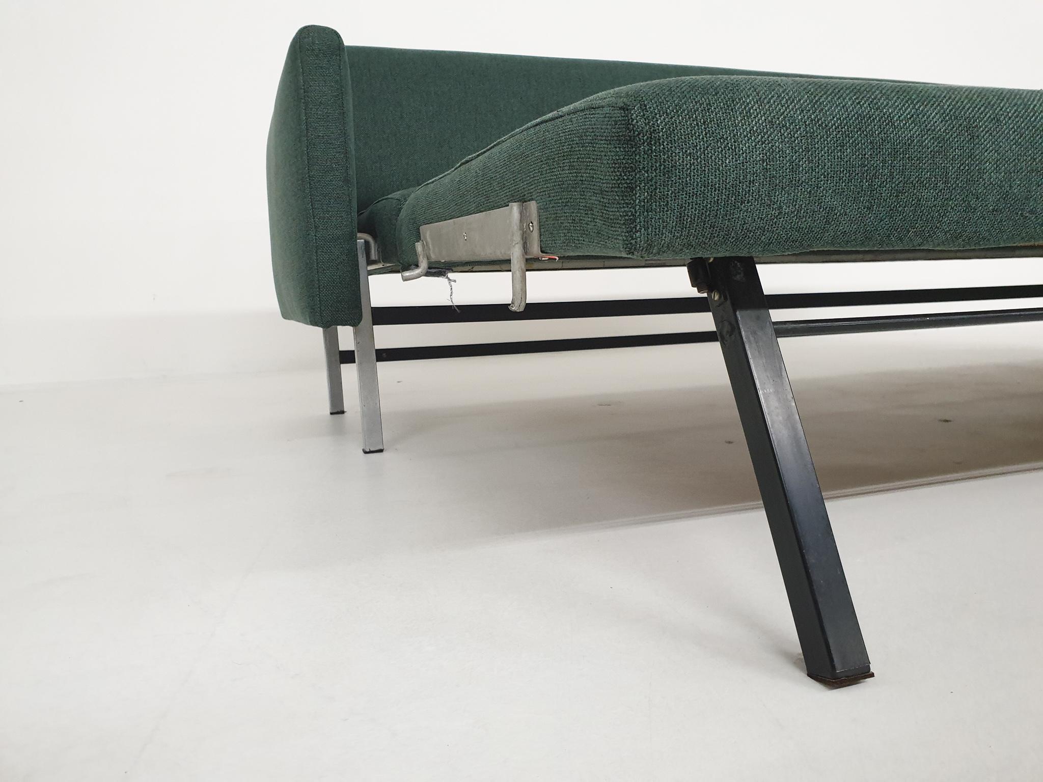 Metal Martin Visser for 't Spectrum 'BR49' Lounge Sofa or Daybed The Netherlands 1950s