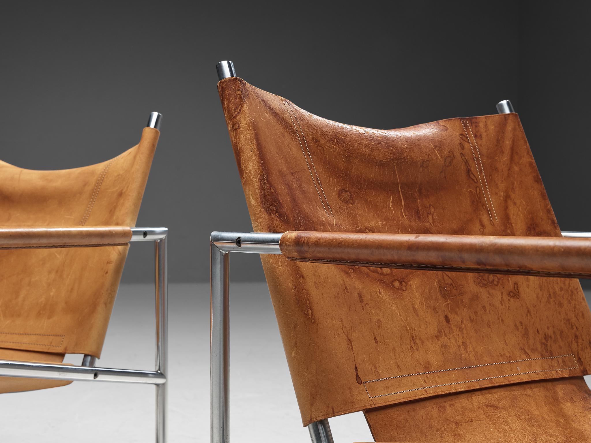 Martin Visser for 't Spectrum Pair of Armchairs in Patinated Cognac Leather  In Good Condition For Sale In Waalwijk, NL