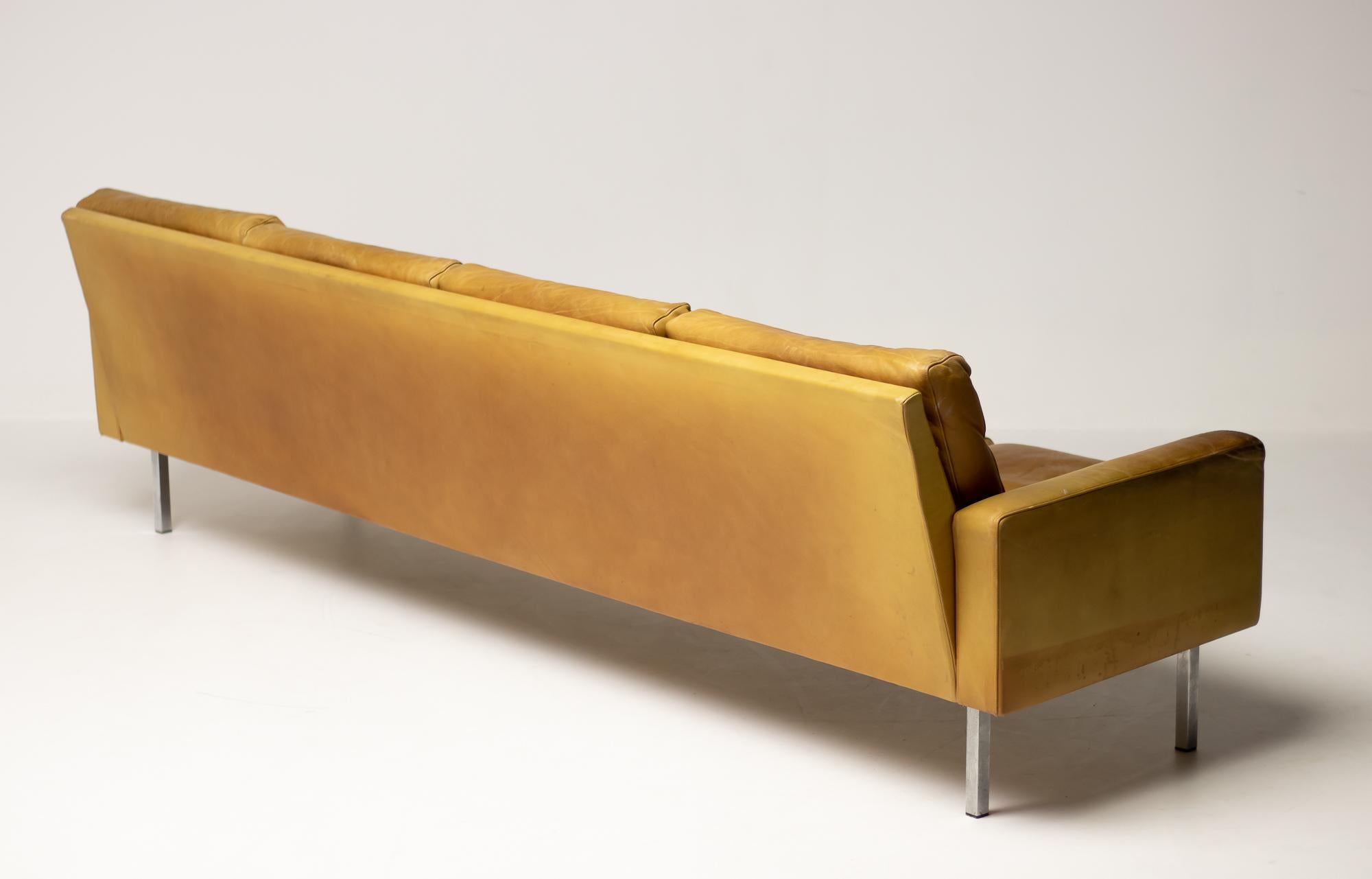 Very rare Martin Visser four-seat sofa BZ55 designed in 1968 for 't Spectrum.
Pictured in the catalogue raisonné, most likely the only one ever produced.
The original natural leather is in nice vintage condition.
The arms have some age related