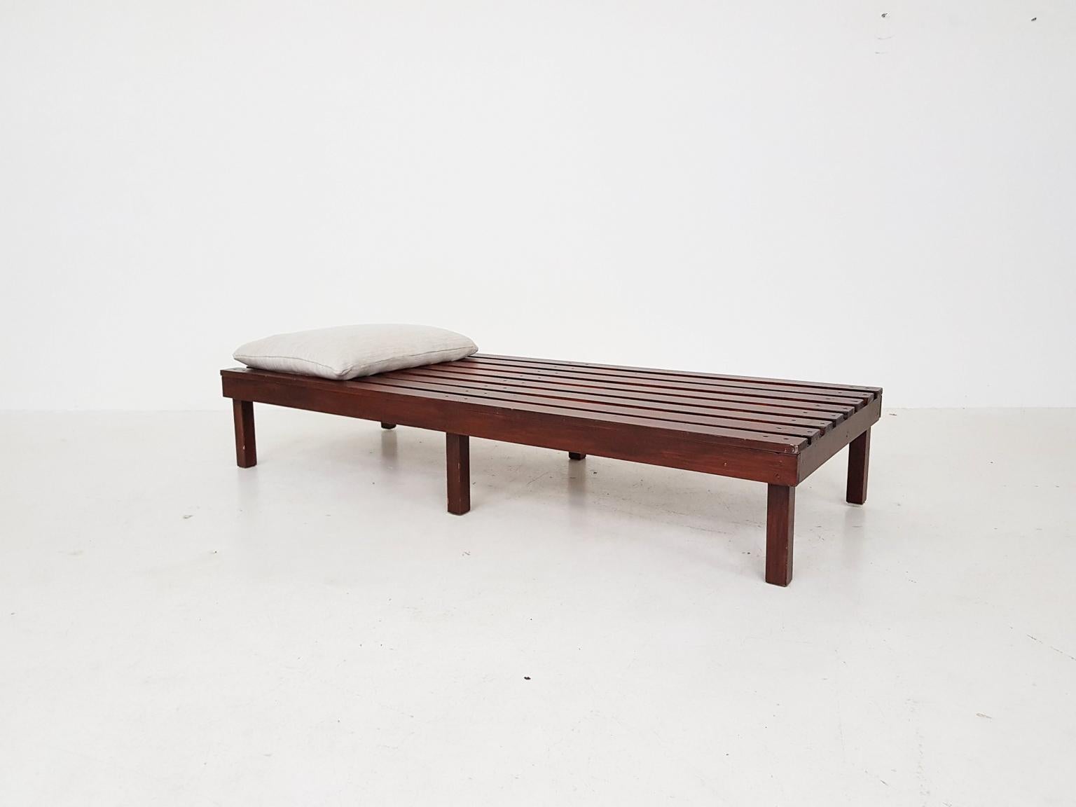 Martin Visser or Charlotte Perriand Style Slat Bench or Daybed, Dutch, 1950s In Good Condition In Amsterdam, NL