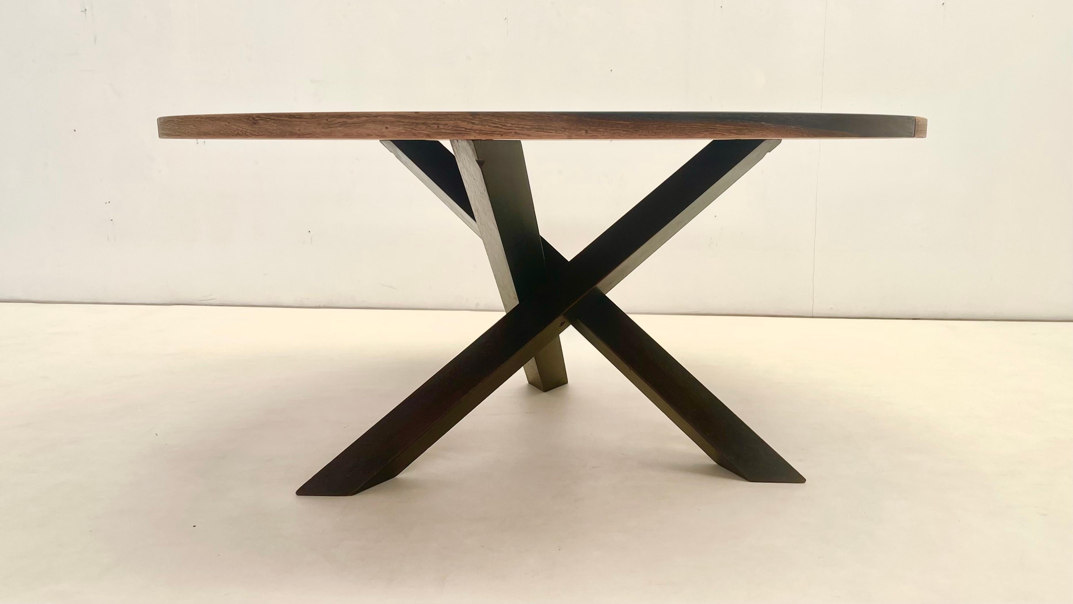 Dutch Martin Visser - Round Wengé Table For Sale