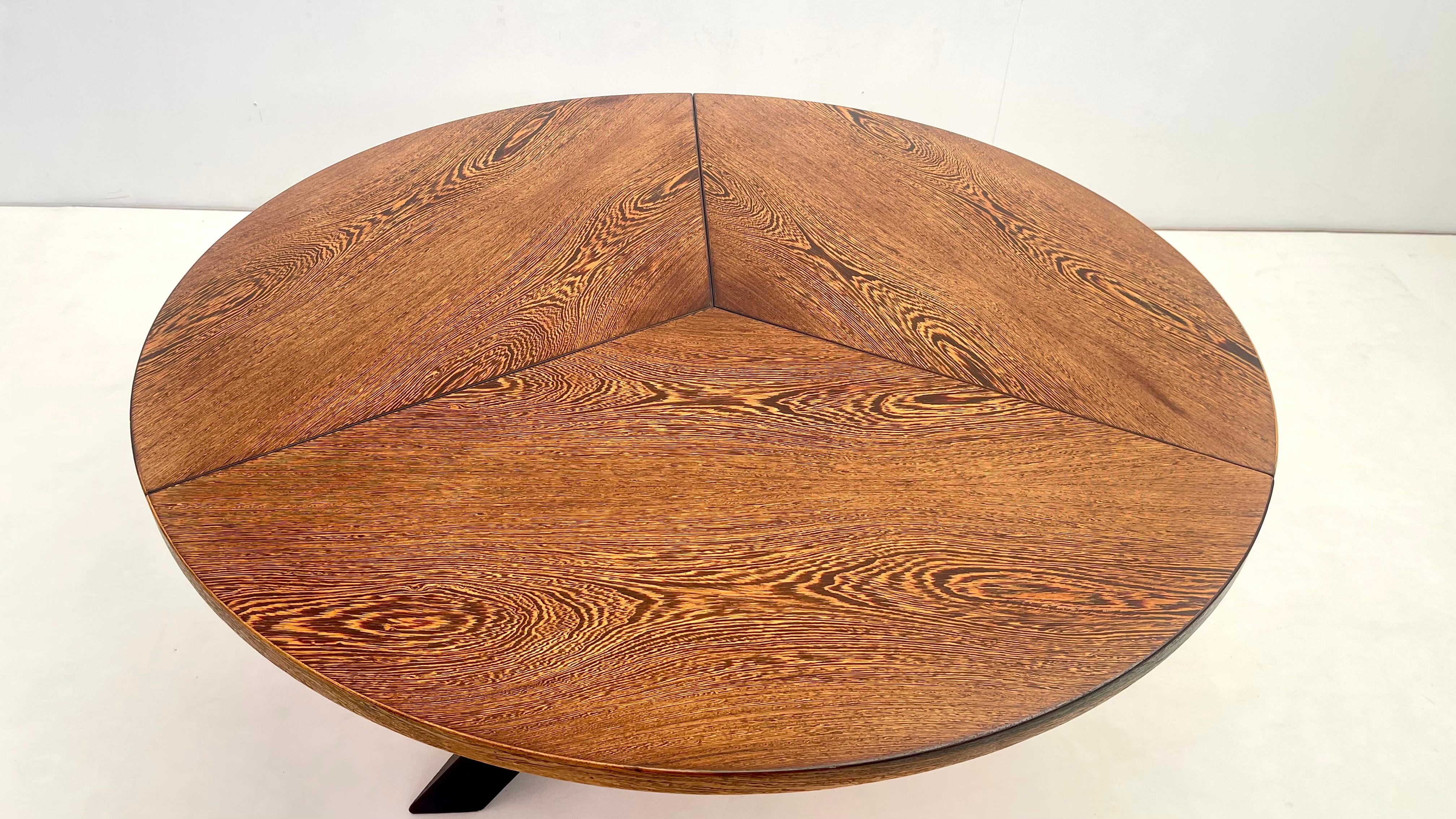 Mid-20th Century Martin Visser - Round Wengé Table For Sale