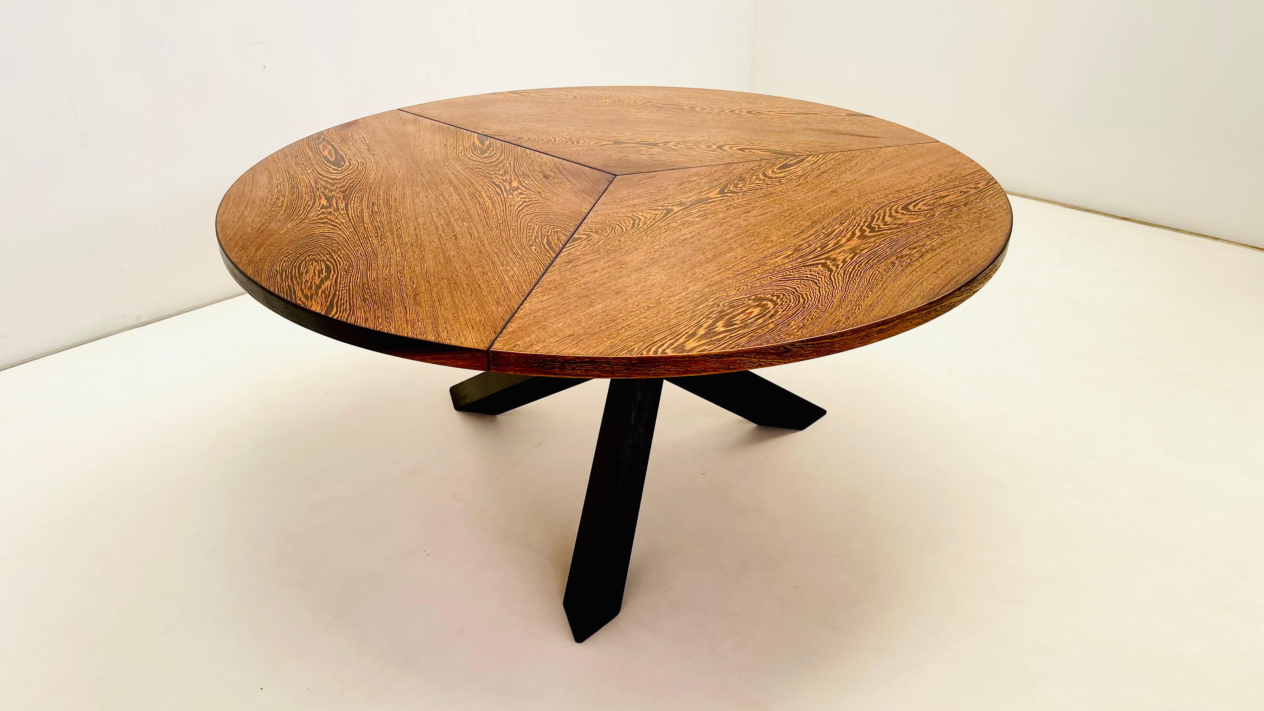 Martin Visser - Round Wengé Table For Sale 2
