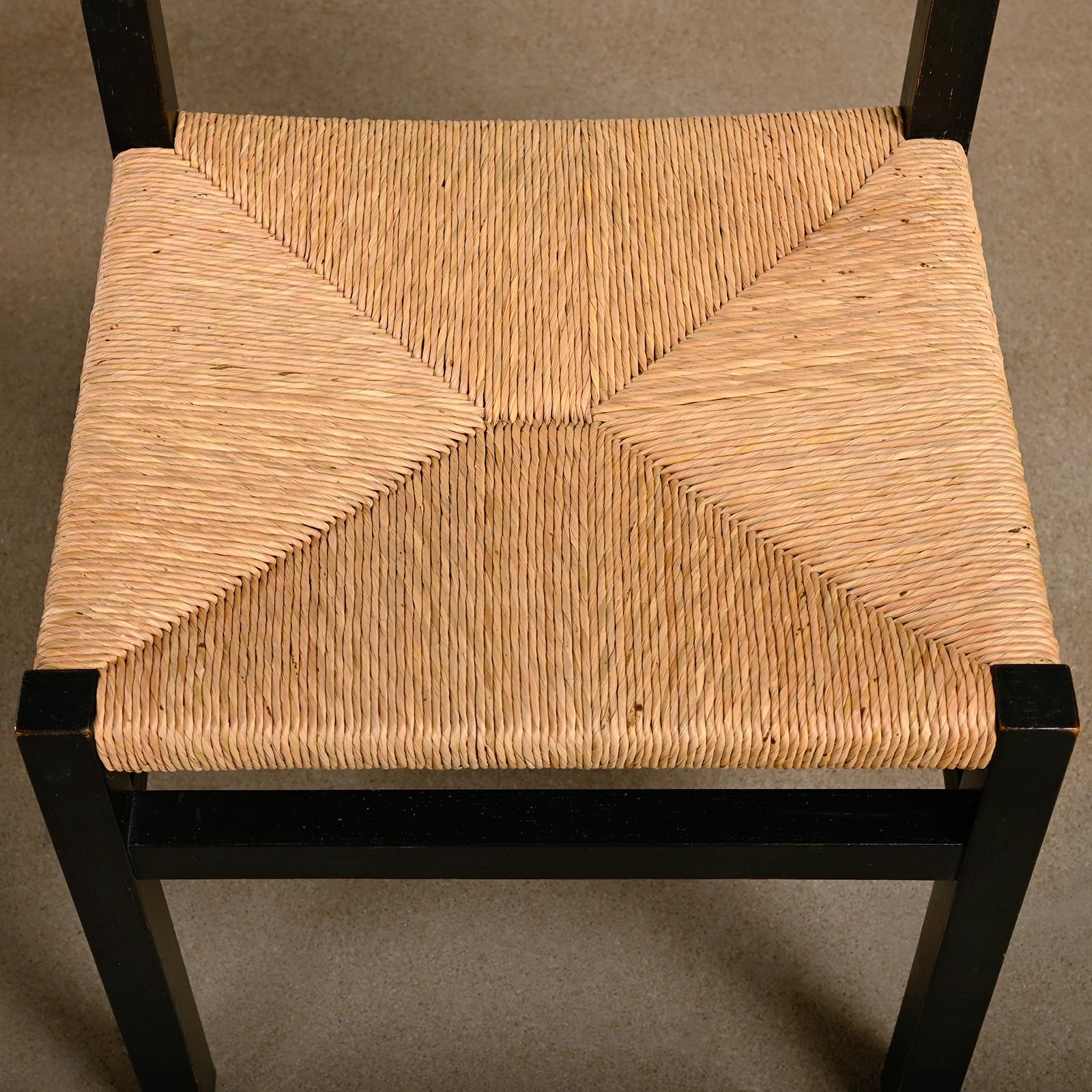 Martin Visser SE82 Chairs in Black Wood and hand woven Rush Seats for Spectrum For Sale 3