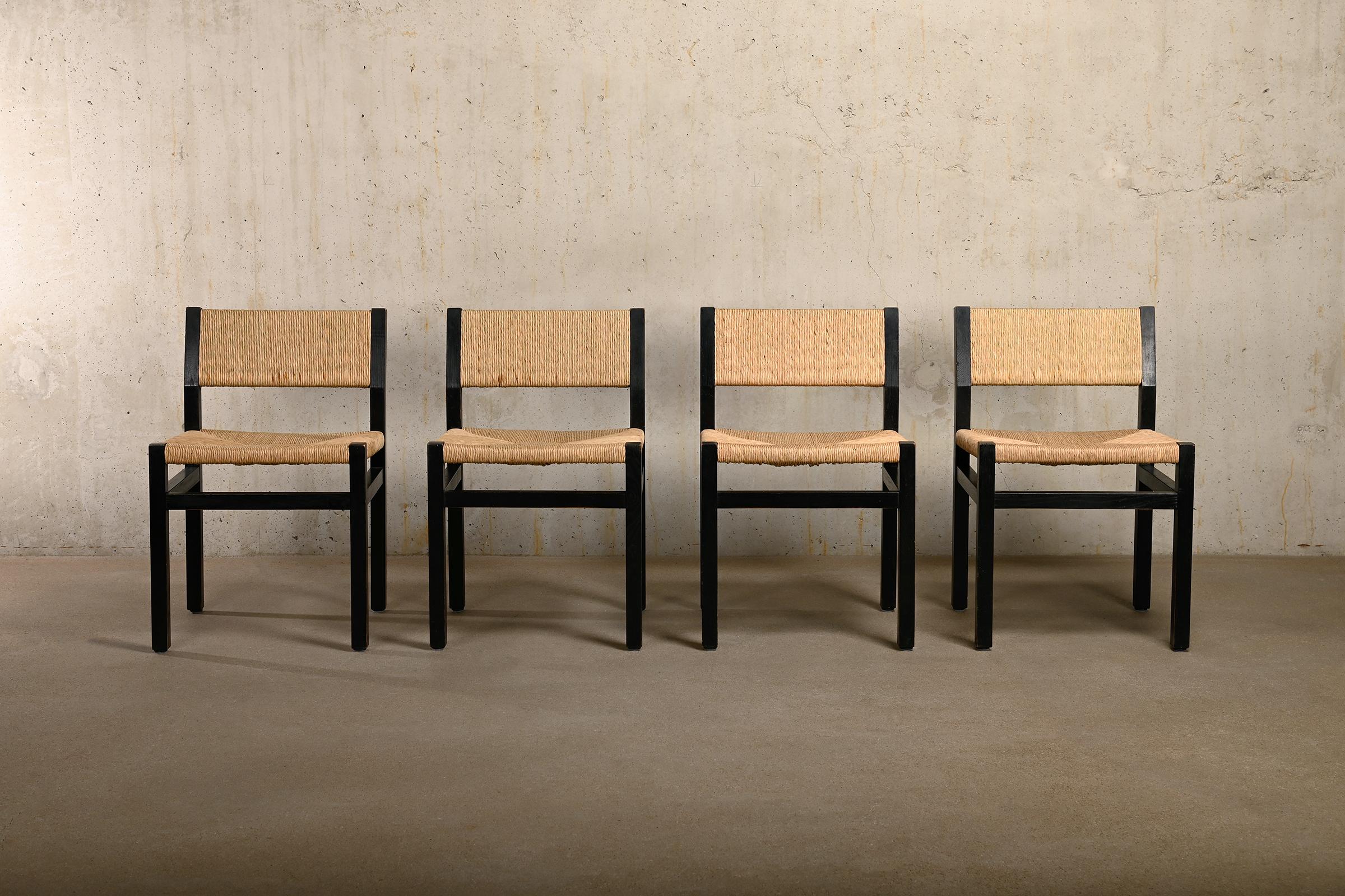 Martin Visser SE82 Stühle aus schwarzem Holz und handgeflochtenen Rush Seats für Spectrum (Moderne der Mitte des Jahrhunderts) im Angebot