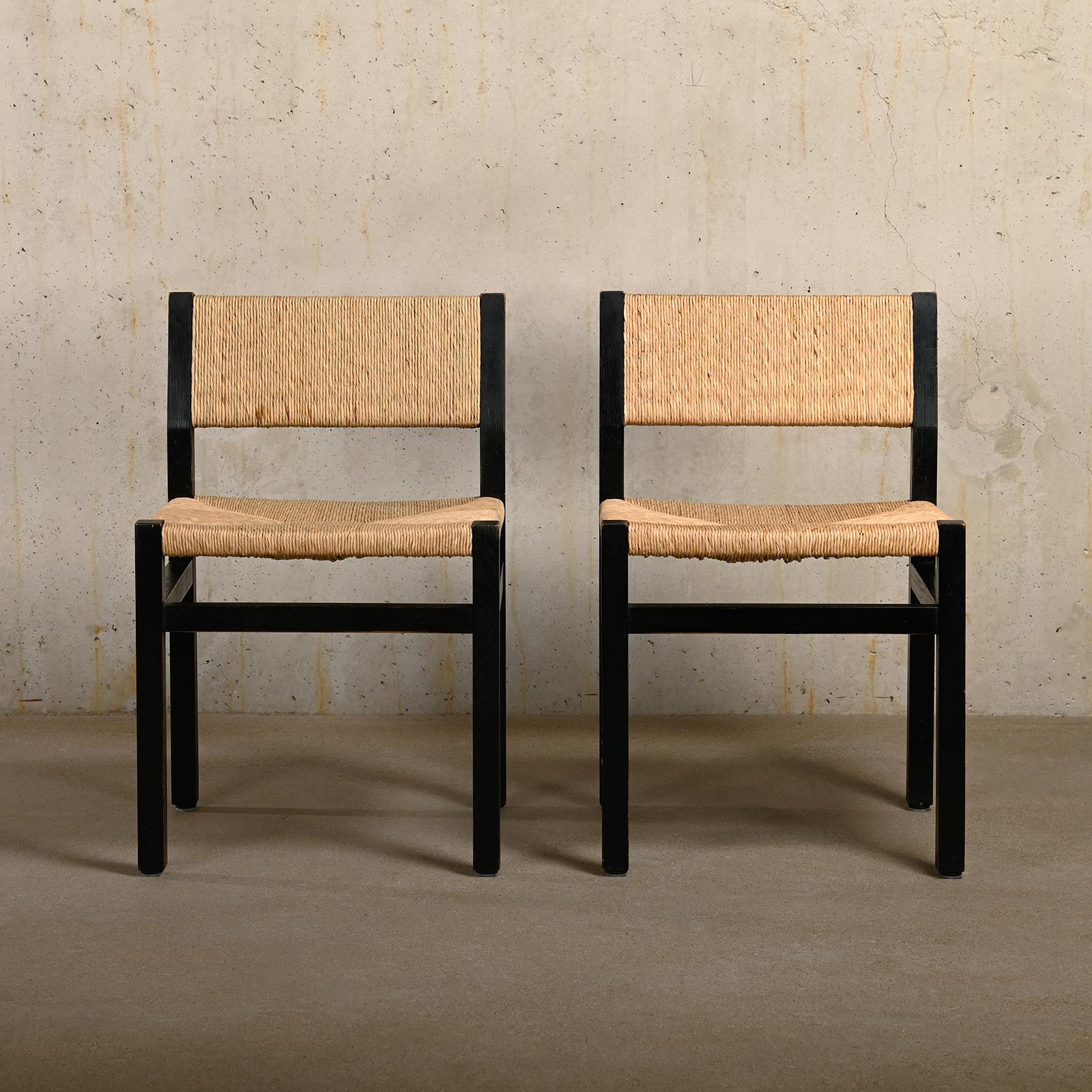 Painted Martin Visser SE82 Chairs in Black Wood and hand woven Rush Seats for Spectrum For Sale