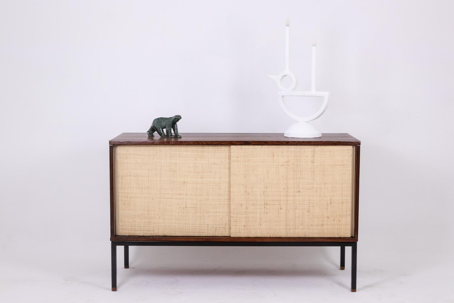 Néerlandais Martin Visser. Buffet en wengé et raphia. 1970. en vente