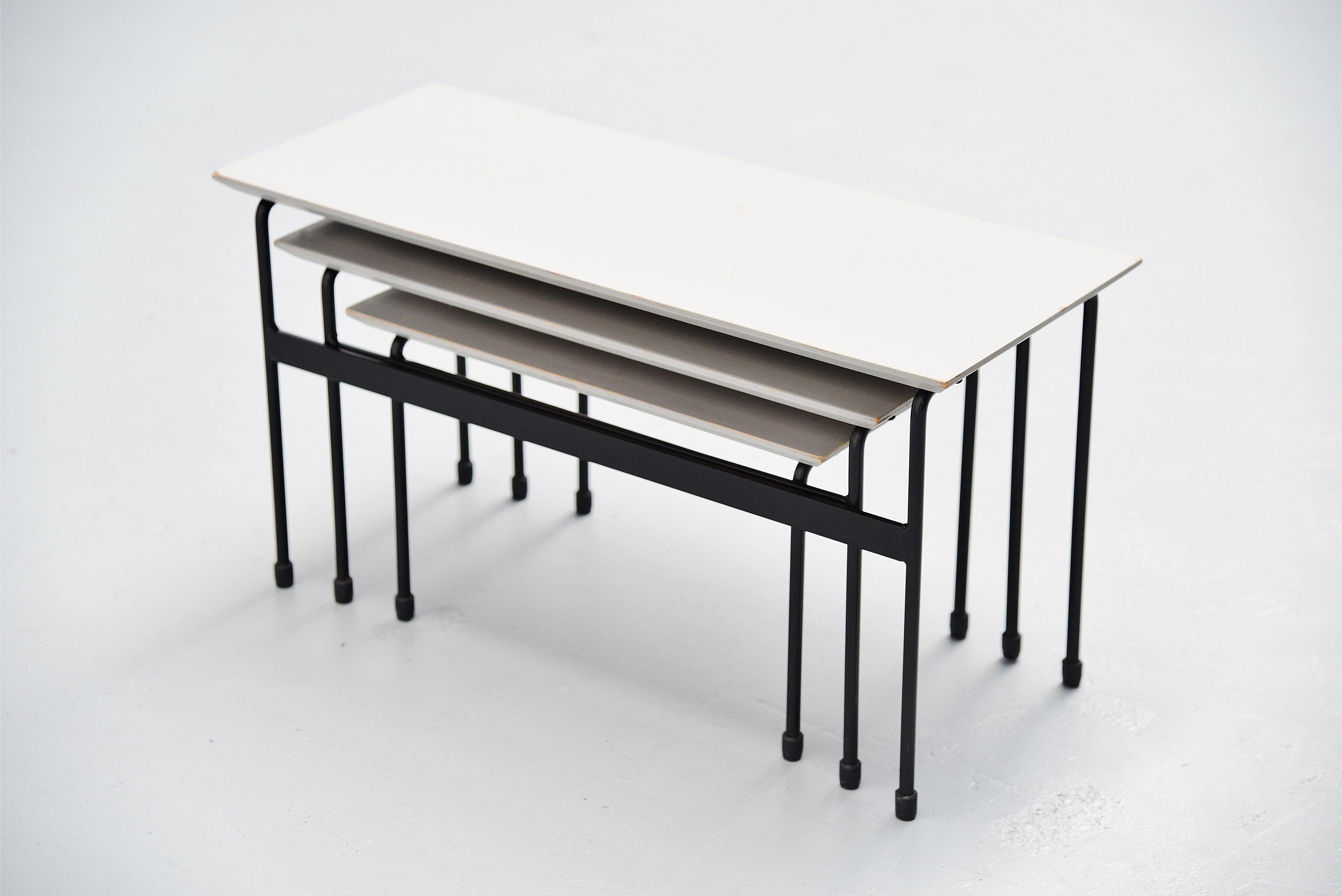 Martin Visser Twello Nesting Tables 't Spectrum, 1956 (Mitte des 20. Jahrhunderts) im Angebot