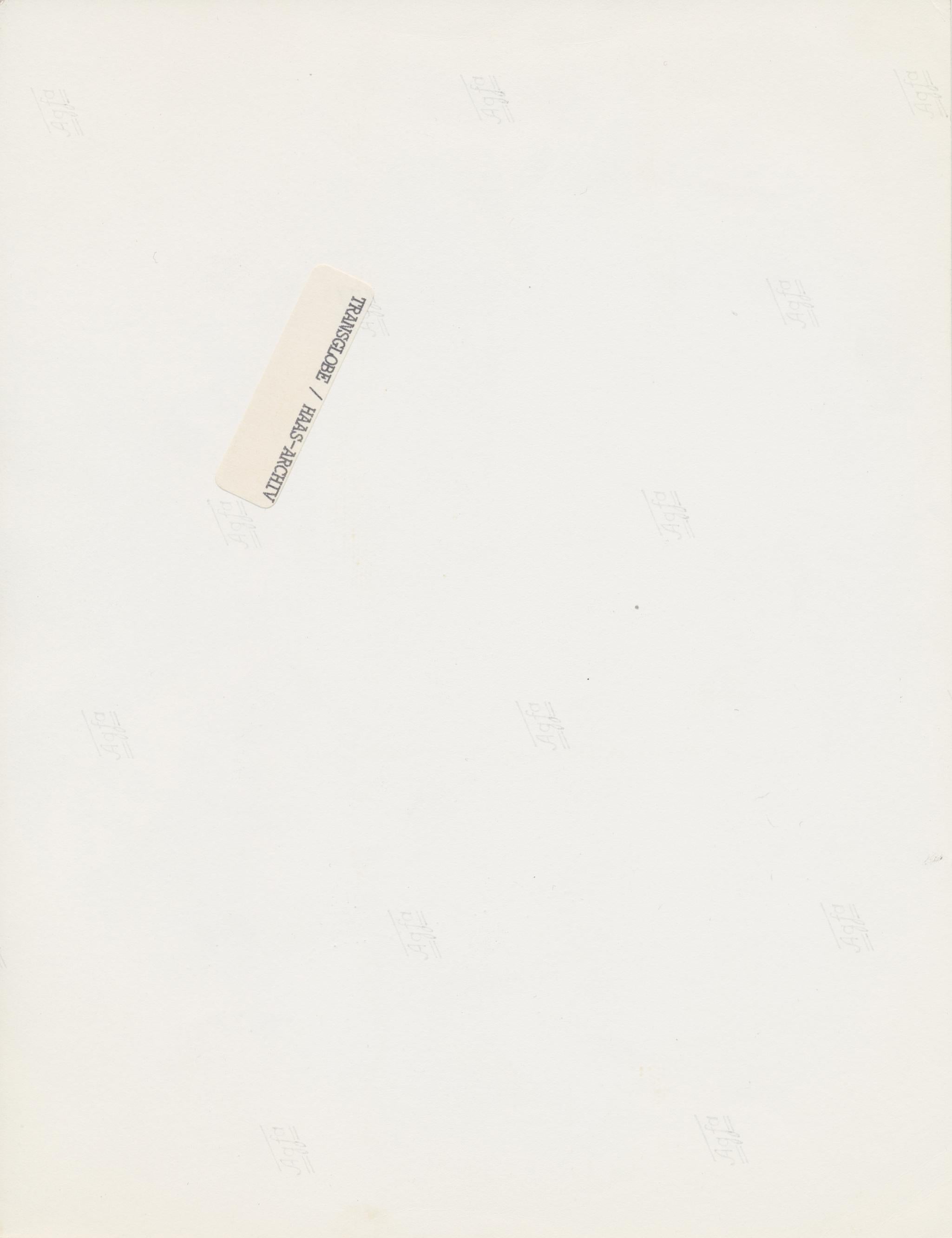 George Harrison, Gitarre, Schwarz-Weiß-Fotografie, ca. 1970er Jahre, 17,2 x 22,8 cm (Moderne), Photograph, von Martin Weaver