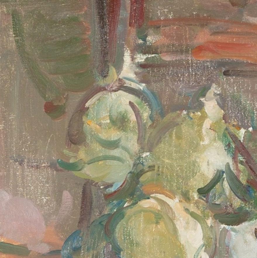 Rosas en una jarra blanca, 2024 - Pintura al óleo de bodegón interior con flores - Figurative Painting Marrón de Martin Yeoman