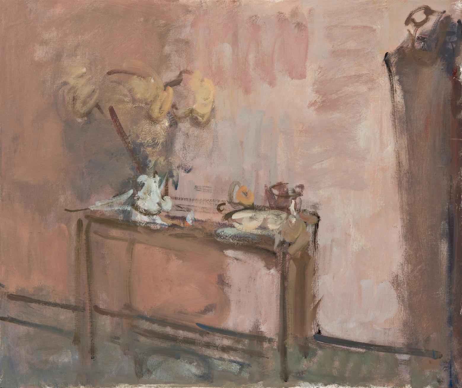 Studio Stillleben - Innen-Ölgemälde mit rosa und roten Motiven, zeitgenössische Kunst, – Painting von Martin Yeoman