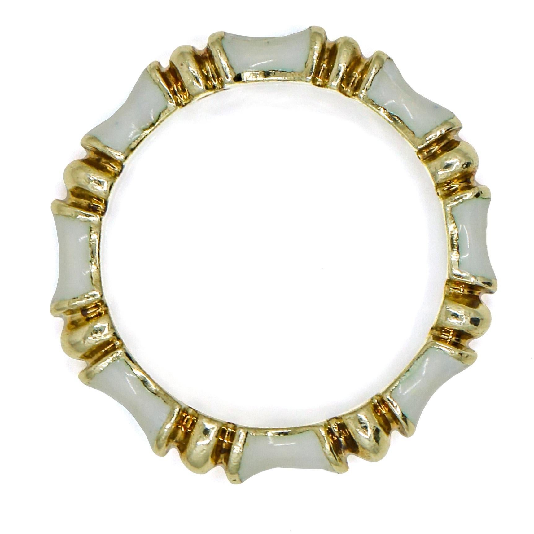 Martine 14 Karat Yellow Gold White Enamel Band Ring In Good Condition For Sale In Fort Lauderdale, FL