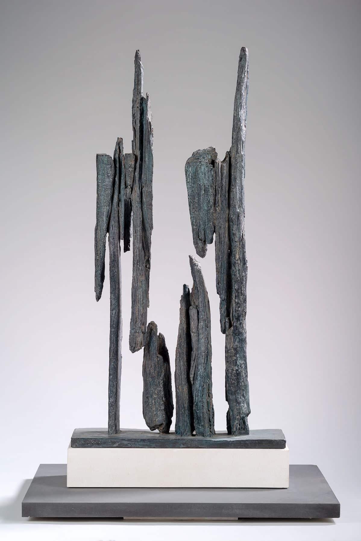 Fragmento n°2 de Martine Demal - Escultura de bronce, abstracta, armonía de formas