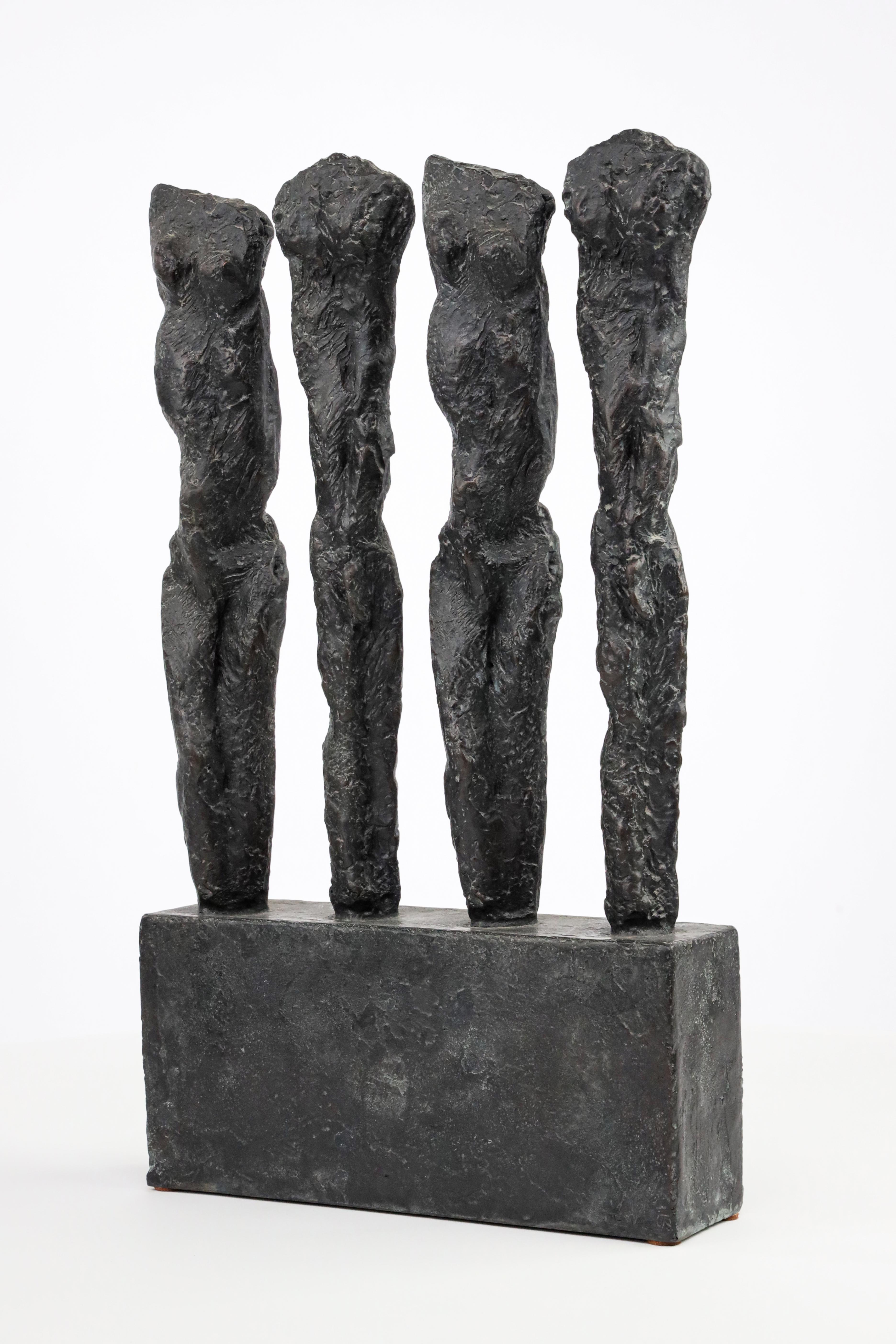 In Line von M. Demal - Bronzeskulptur, Gruppe von weiblichen Figuren, halb-abstrakte Skulptur im Angebot 3