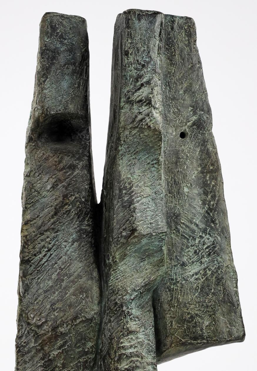 Cabezas de Jano de Martine Demal - Escultura contemporánea de bronce, abstracta, gris en venta 2