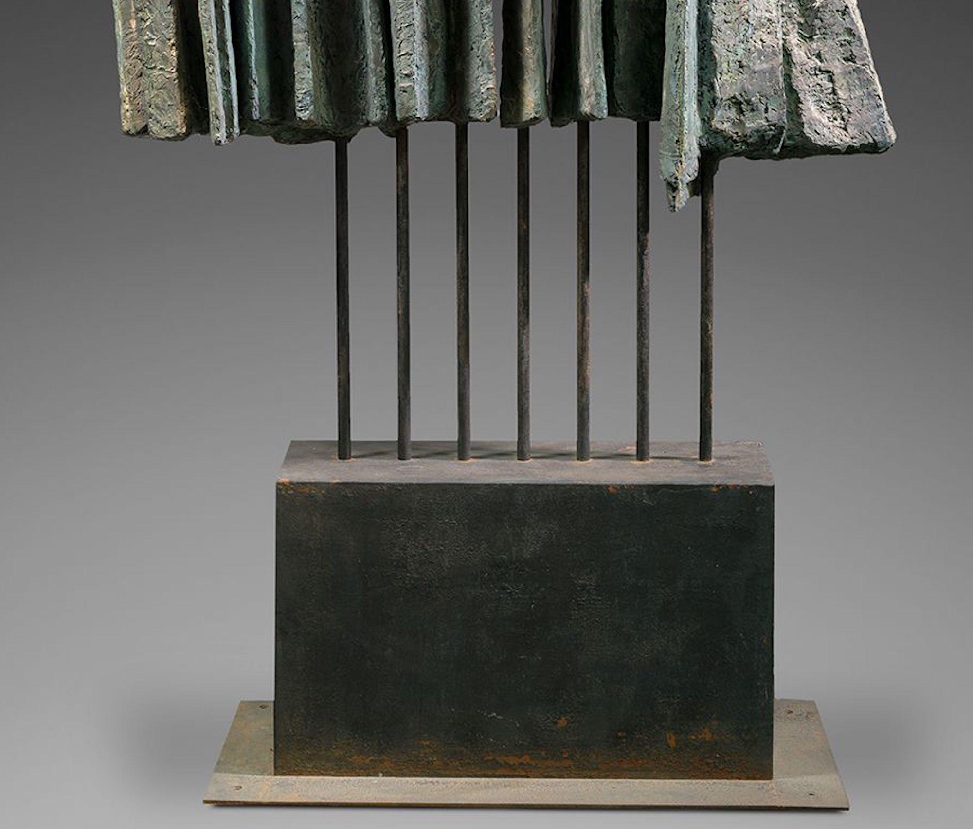 Grande Vibration de Martine Demal - Sculpture contemporaine en bronze, abstraite en vente 3