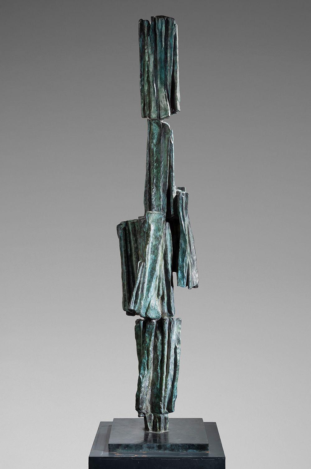 Abstract Sculpture Martine Demal - Signs & Writings No. 1 de M. I. - grande sculpture en bronze, abstraite, d'une hauteur de 1,80 m.