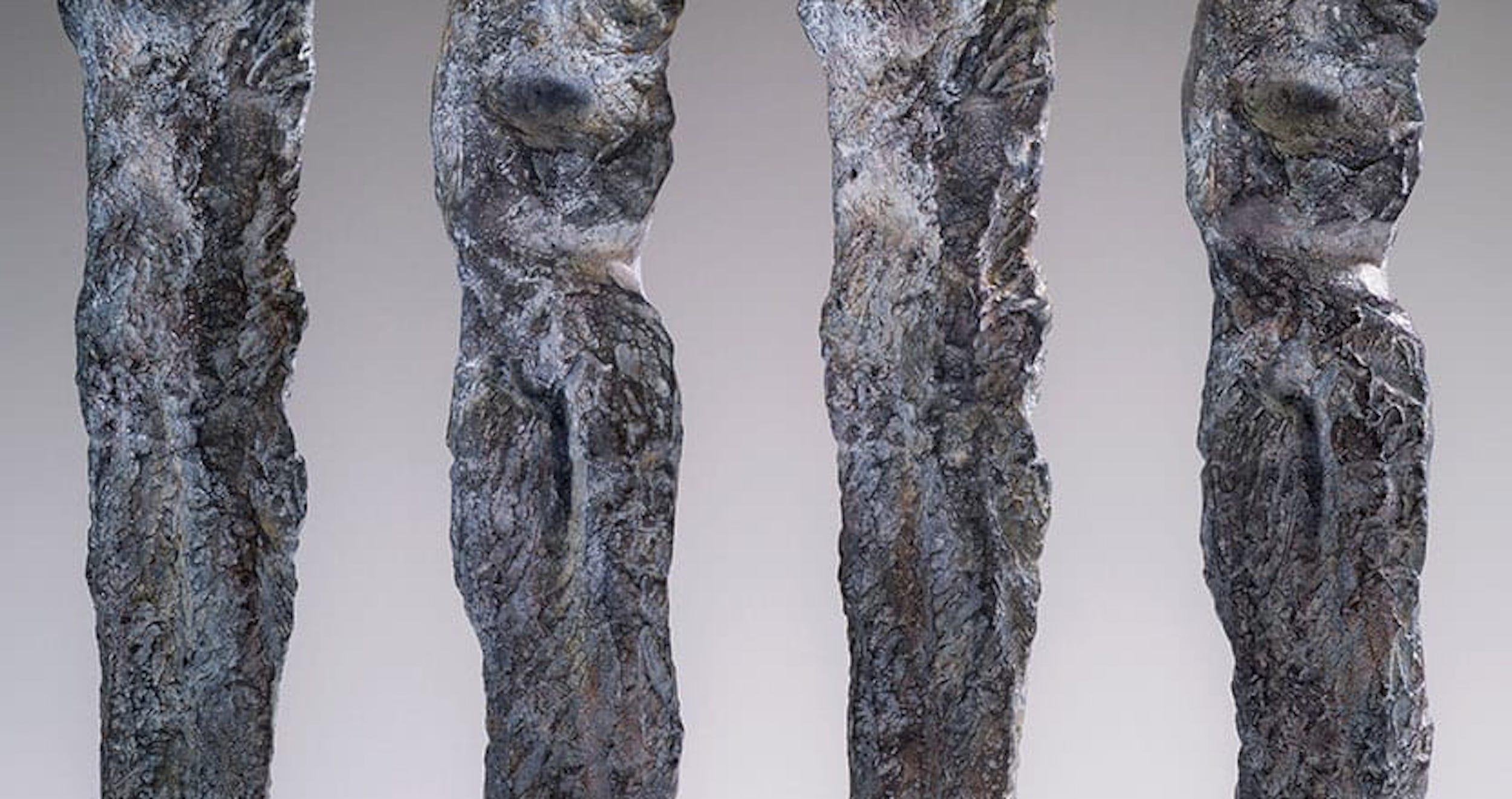 Stonehenge von Martine Demal - Zeitgenössische Bronzeskulptur, abstrakt, Harmonie im Angebot 3