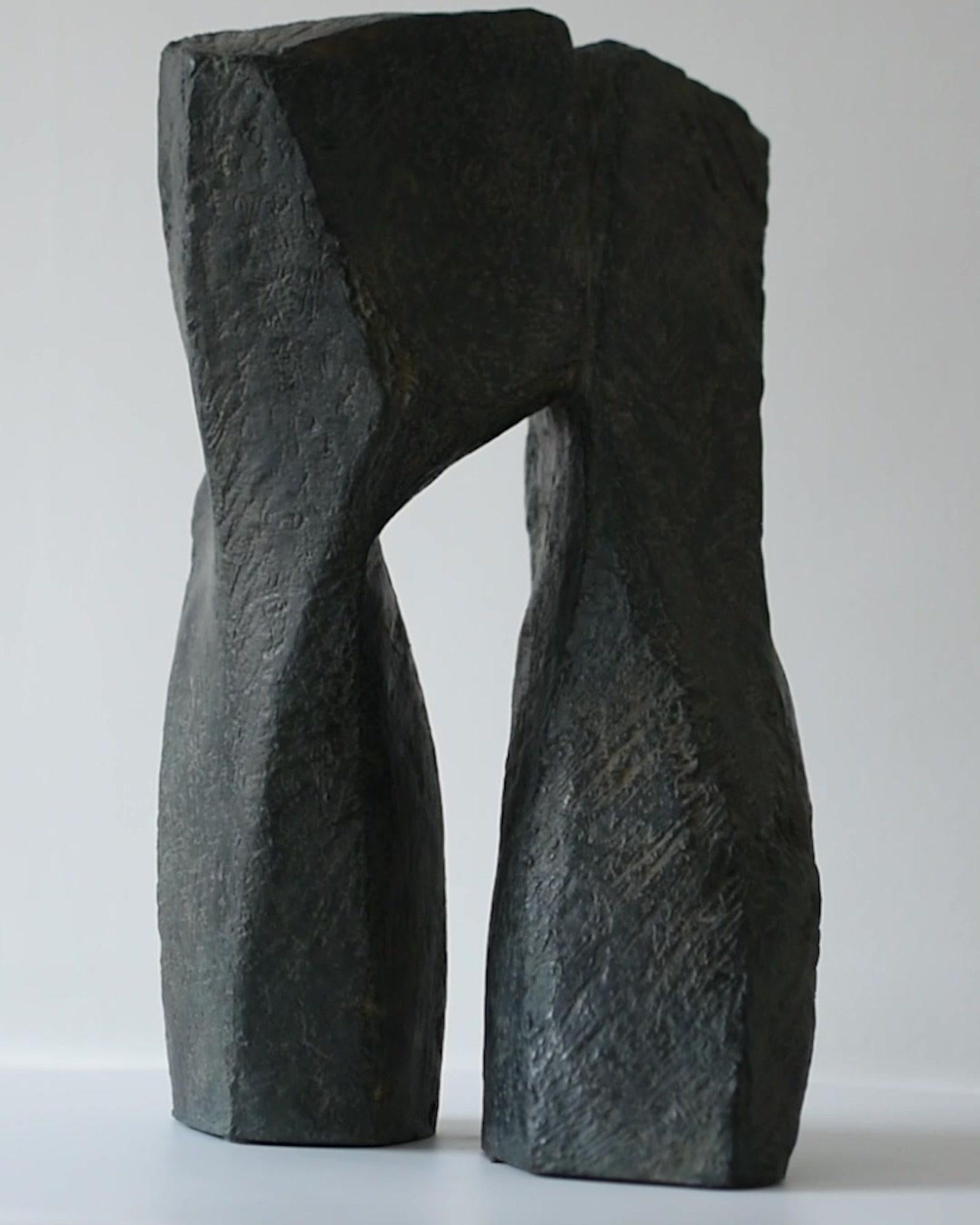 The Passage de Martine Demal - Sculpture contemporaine en bronze, abstraite, harmonie en vente 9