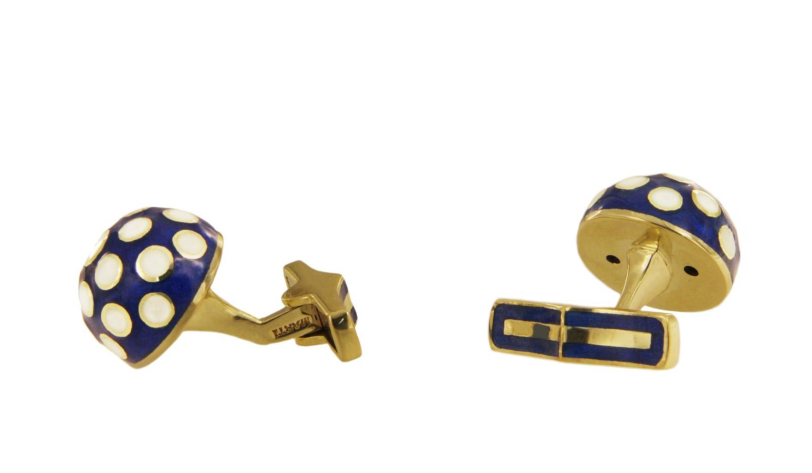 MARTI ENAMEL & 14K GOLD CUFF LINKS

Mint condition
14k yellow gold
Length: 1”
Diameter: 0.6”
Weight: 23.9 grams

*Generic box.
