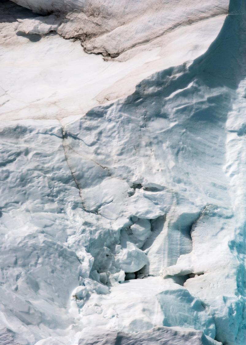 Martine Michaud Abstract Photograph – Where Do Icebergs Go When They Die Die? 2