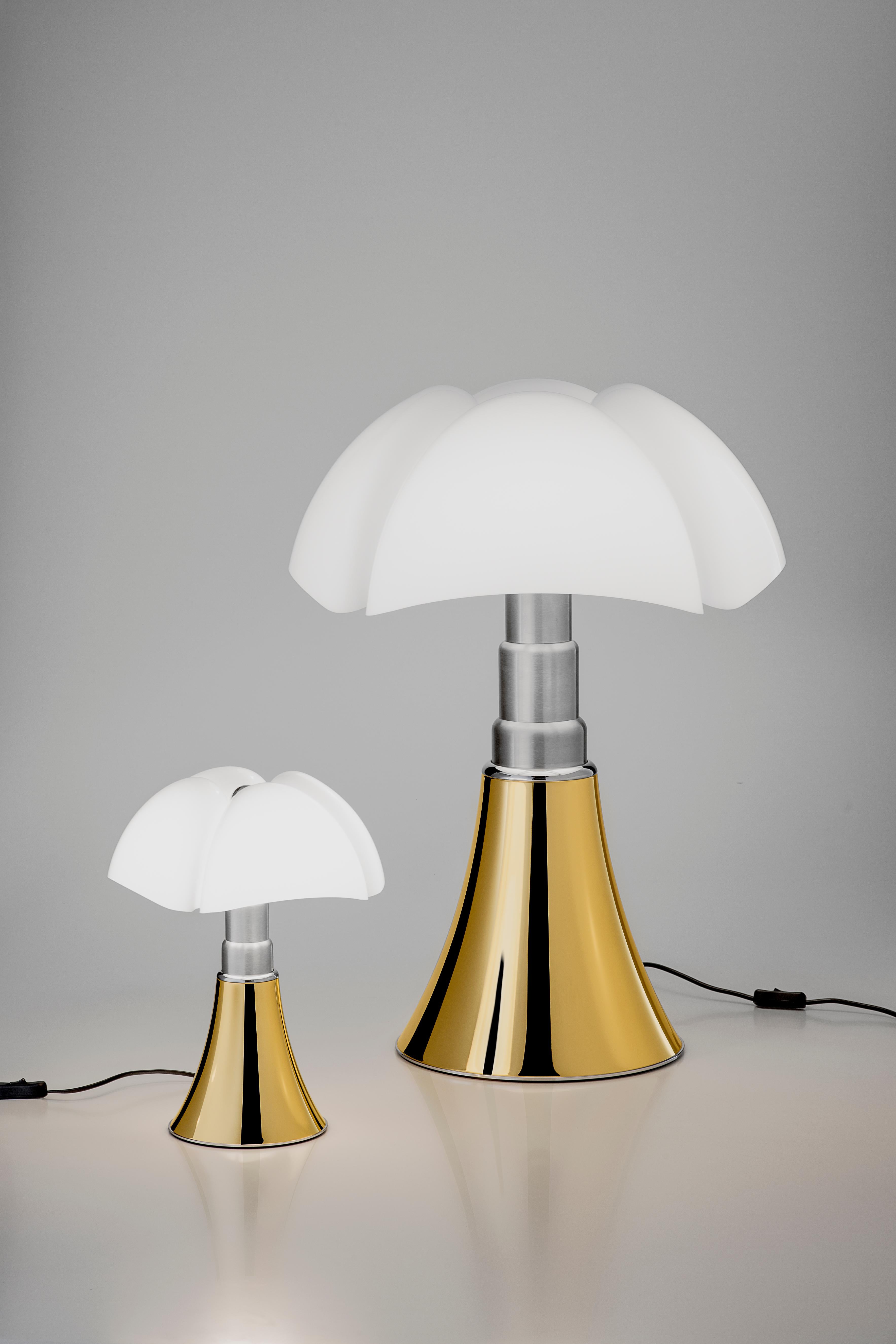Stainless Steel Martinelli Luce Dimmable LED Pipistrello 620 Table Lamp by Gae Aulenti For Sale