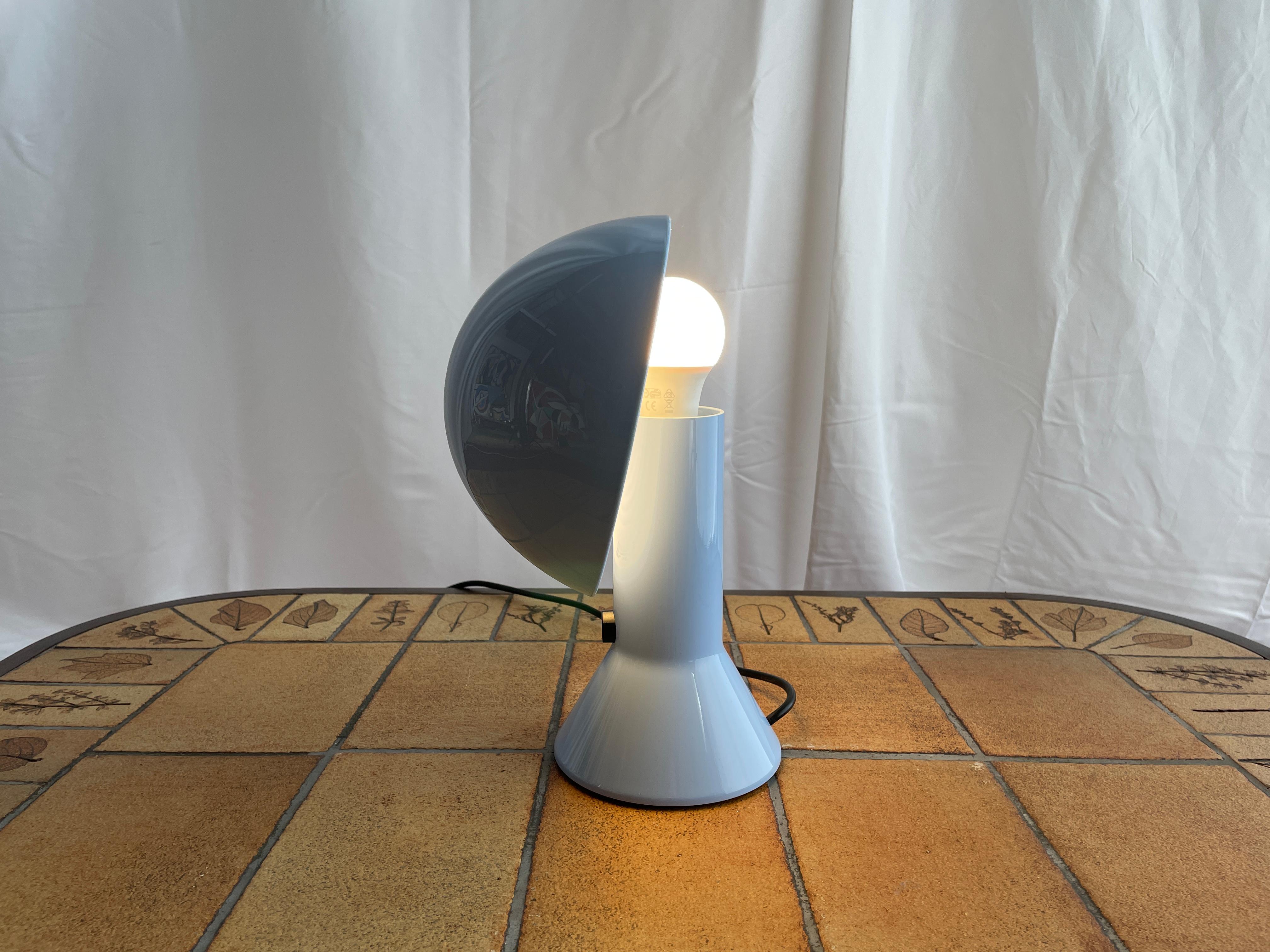 Martinelli Luce Elmetto 685 Table Lamp by Elio Martinelli In Excellent Condition In Malibu, US