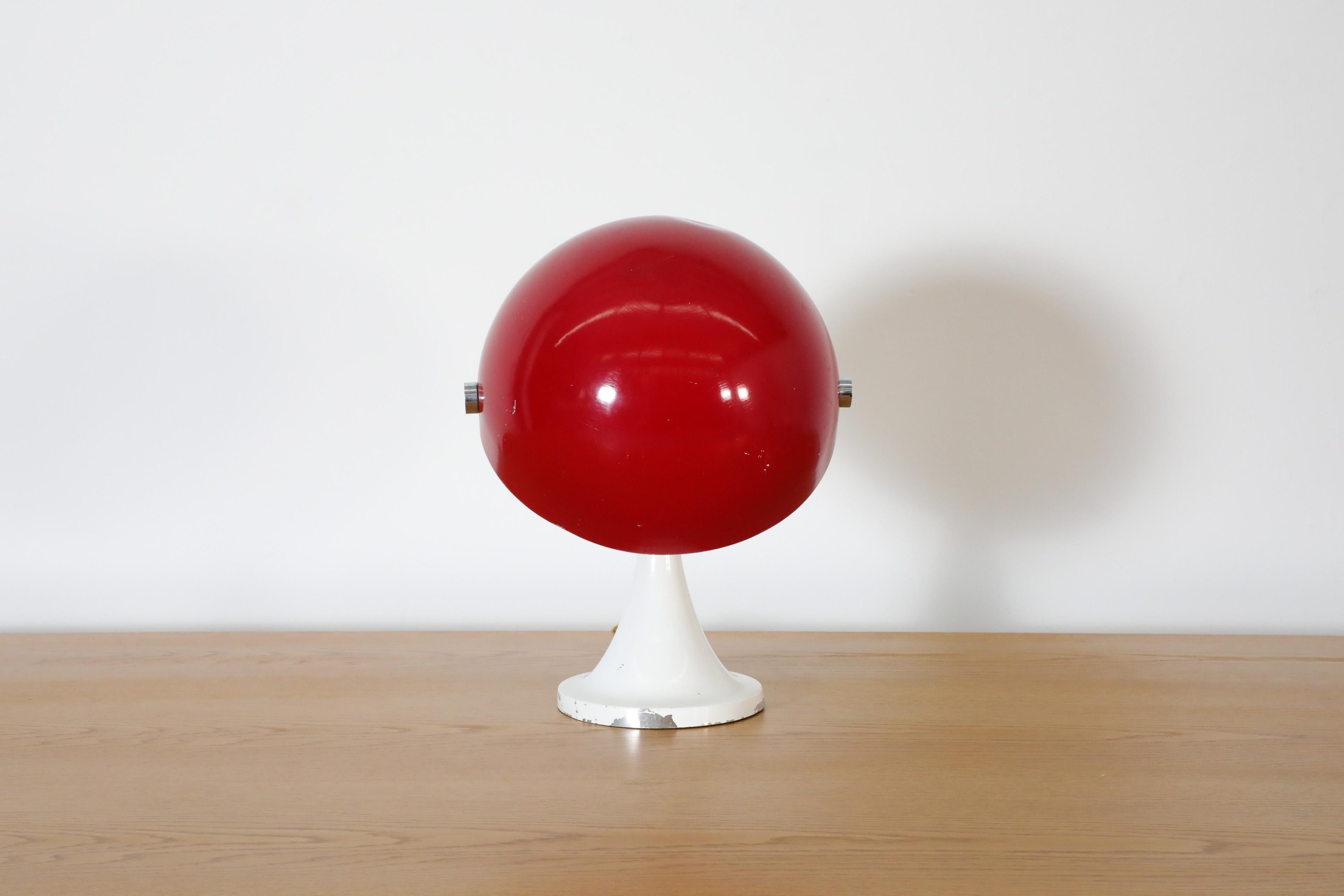 Martinelli Luce Inspired Red & White Mushroom Table Lamp with Rotating Shade In Good Condition In Los Angeles, CA