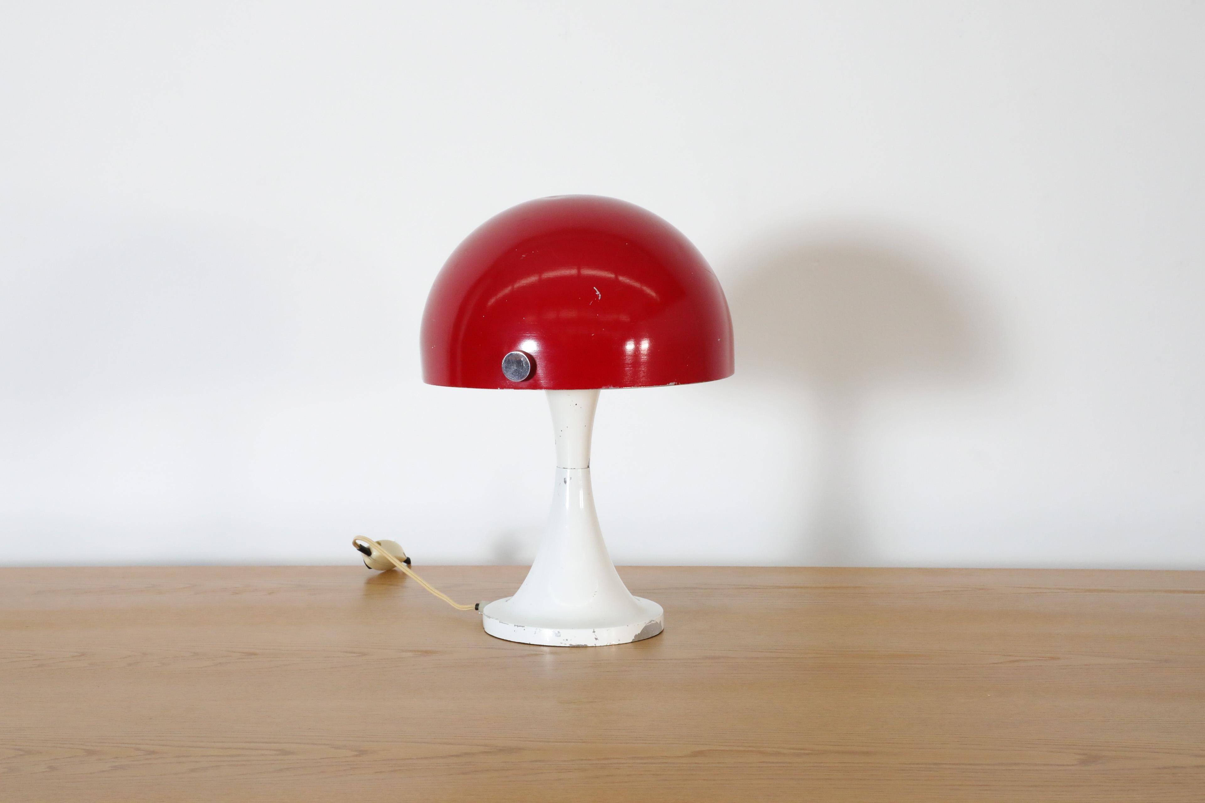 Mid-20th Century Martinelli Luce Inspired Red & White Mushroom Table Lamp with Rotating Shade