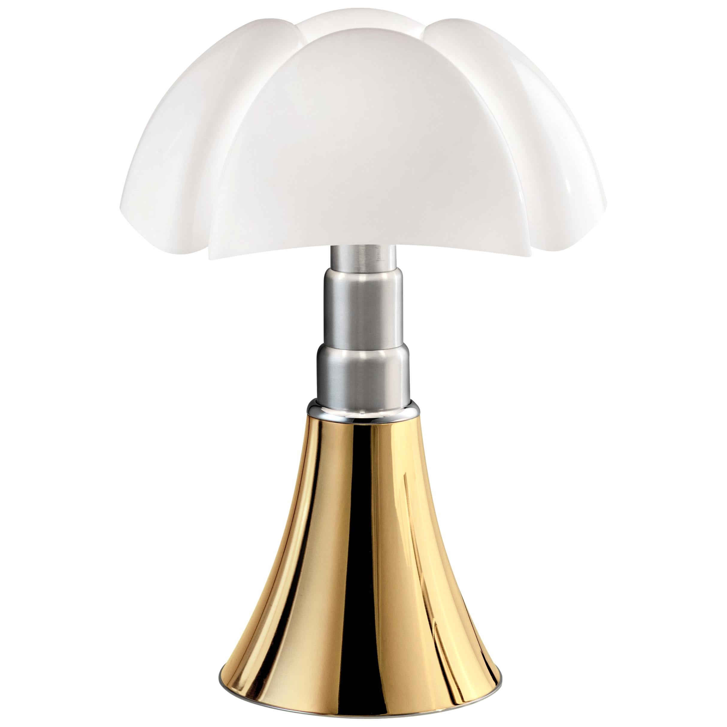 For Sale: Gold (Oro) Martinelli Luce LED Minipipistrello 620/J Table Lamp by Gae Aulenti