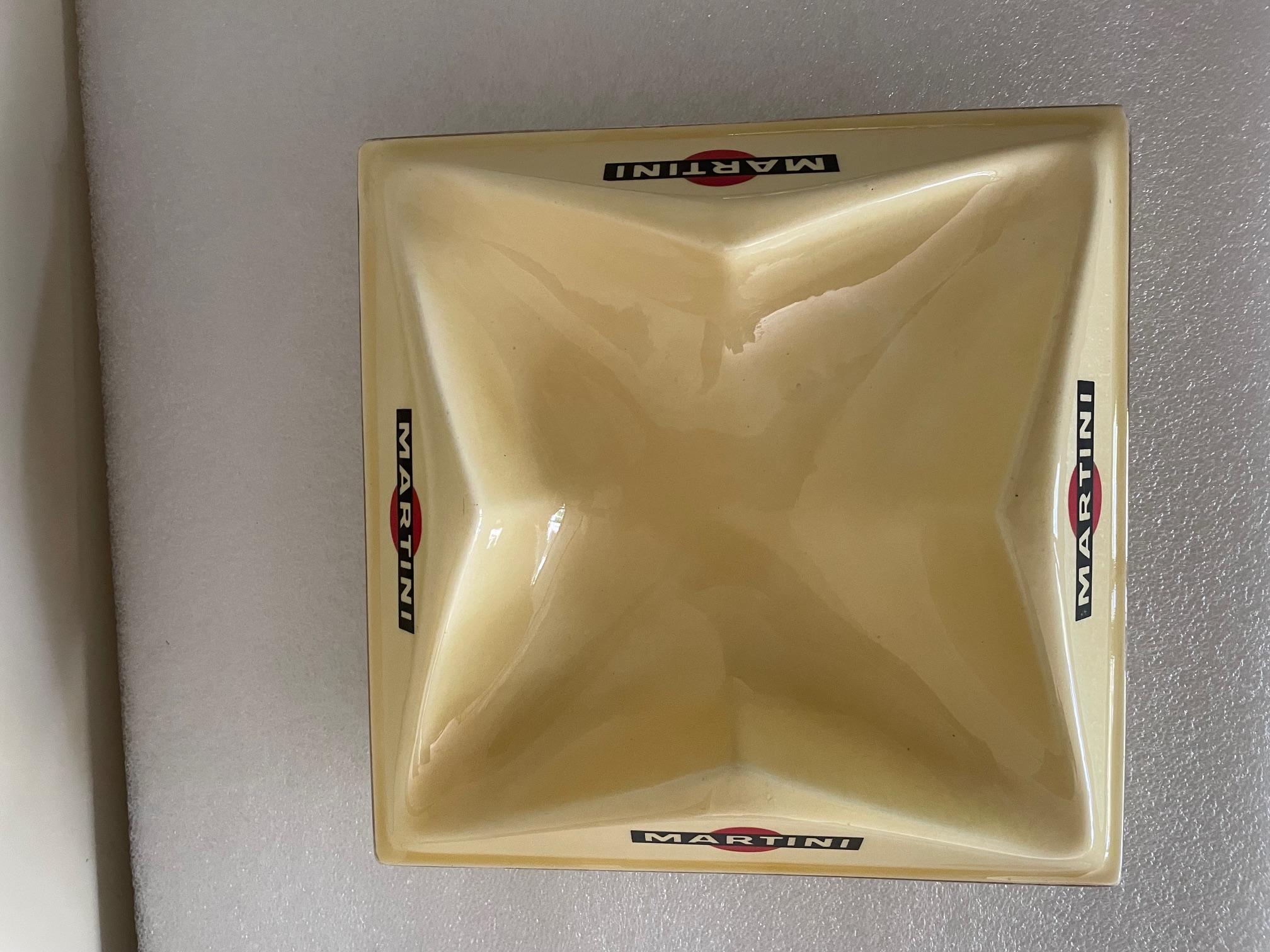 Martini Ashtray In Good Condition For Sale In Nivelles, BE