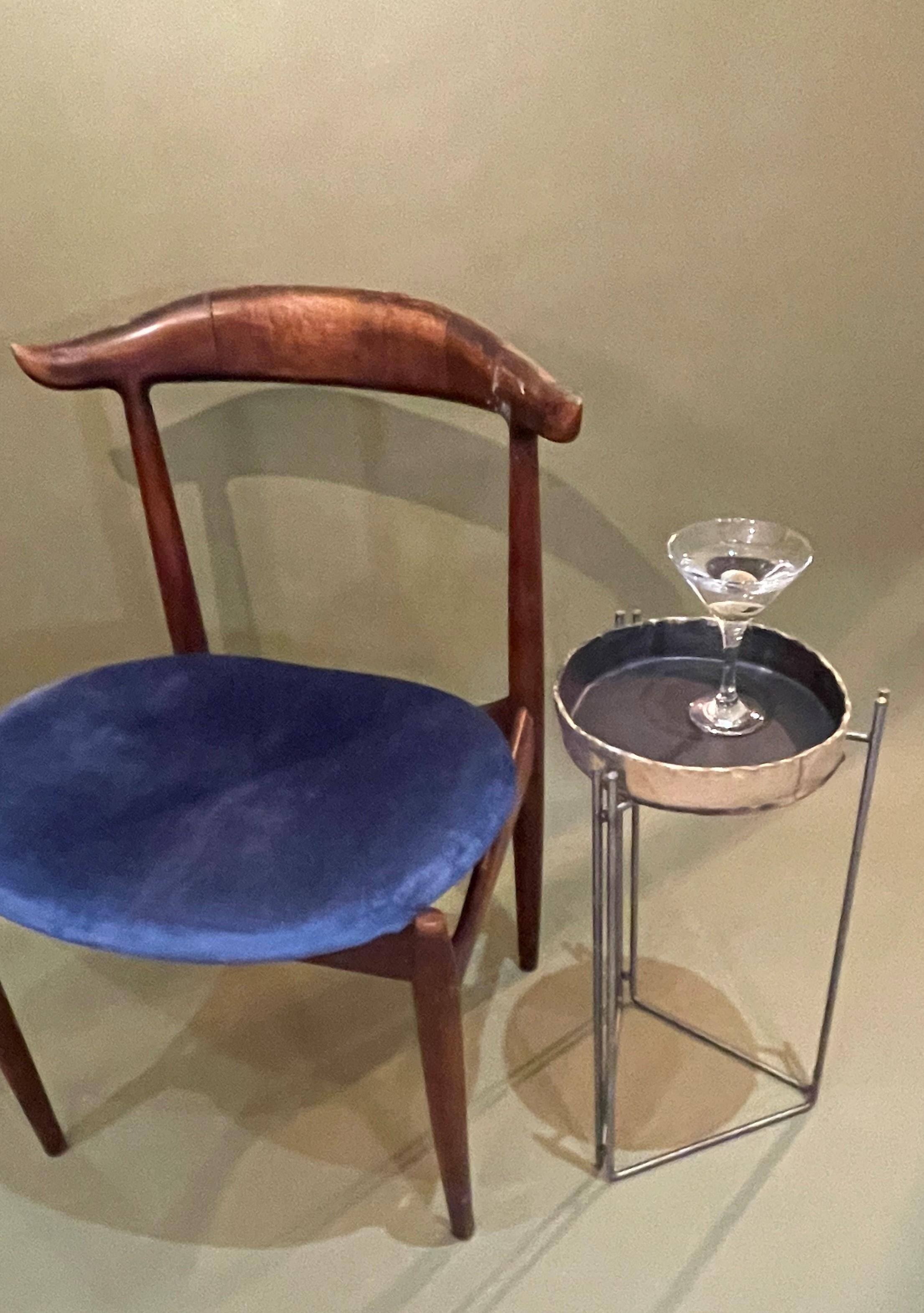 Kurzer Martini-Tisch mit Keramikplatte und S.-Stahl von Hannelore Freer und Filipe Ramos im Angebot 4