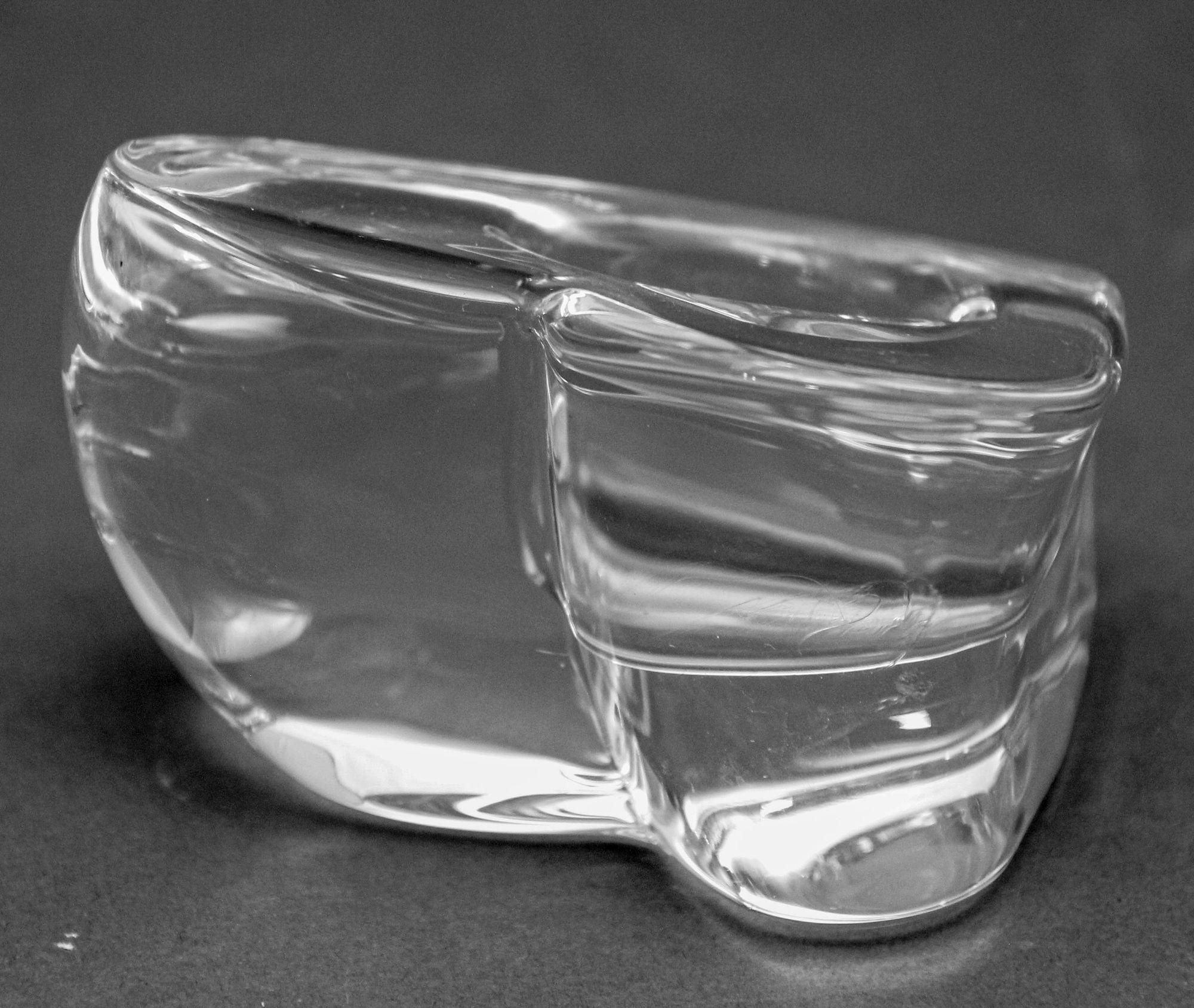 Martti Rytkönenfor Orrefors Valentino Heart Shape Votive Paperweight For Sale 6